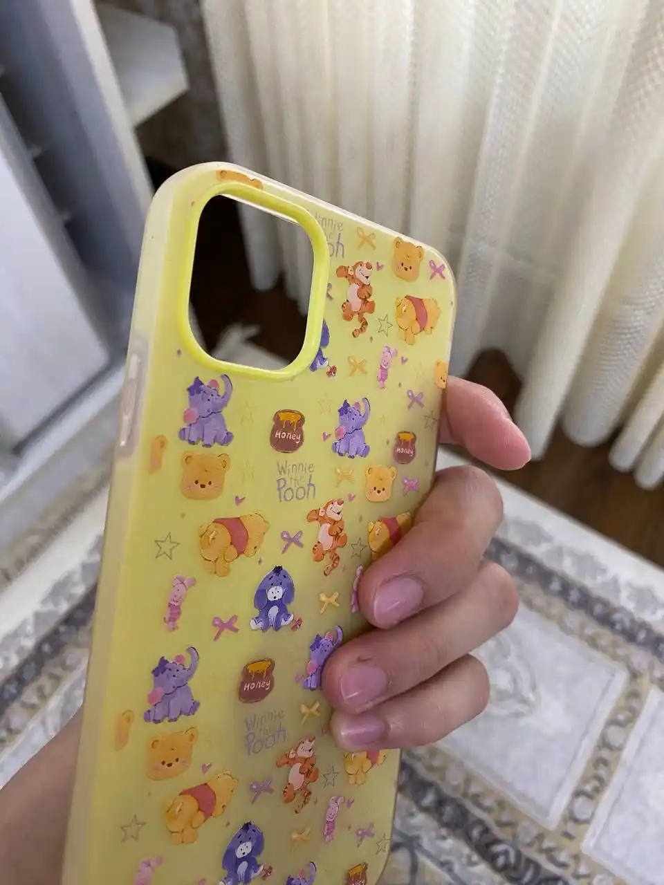 Iphone g'ilof 11, 11 PRO max, 12 PRO max. Yurakchali va multfilm naqshli silikon chexol