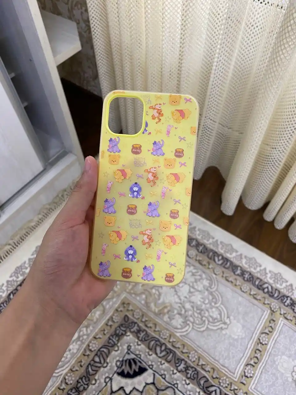 Iphone g'ilof 11, 11 PRO max, 12 PRO max. Yurakchali va multfilm naqshli silikon chexol