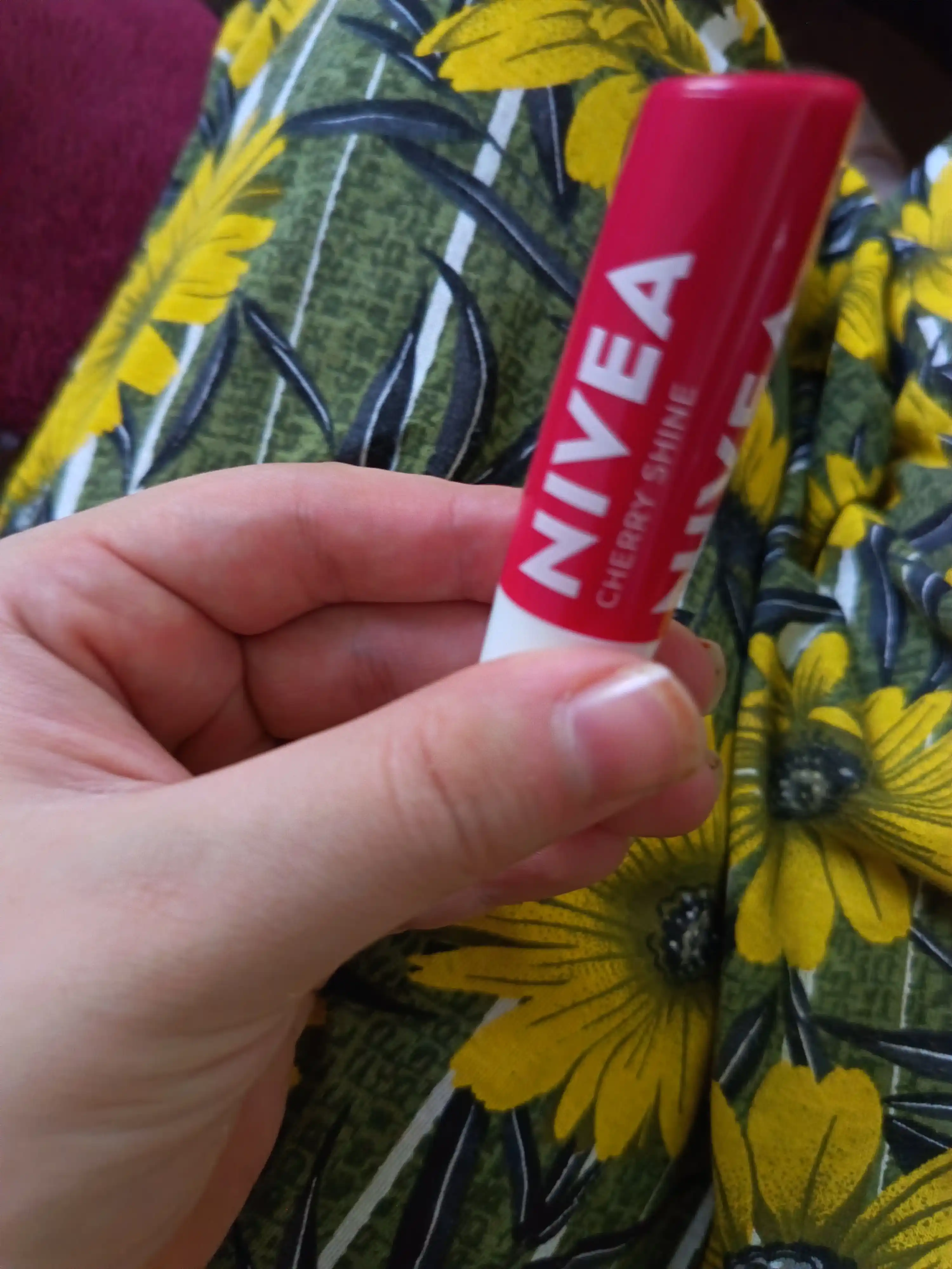 Бальзам для губ NIVEA, с вишнёвым сиянием, 4.8 г