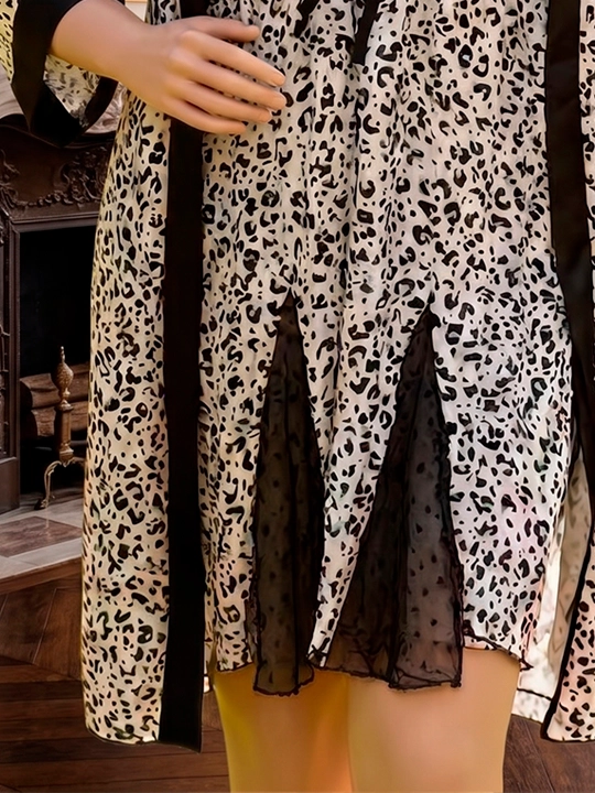 Ayollar uy kiyimi to'plami xalat va tungi ko'ylak, ipak pijama leopard printli