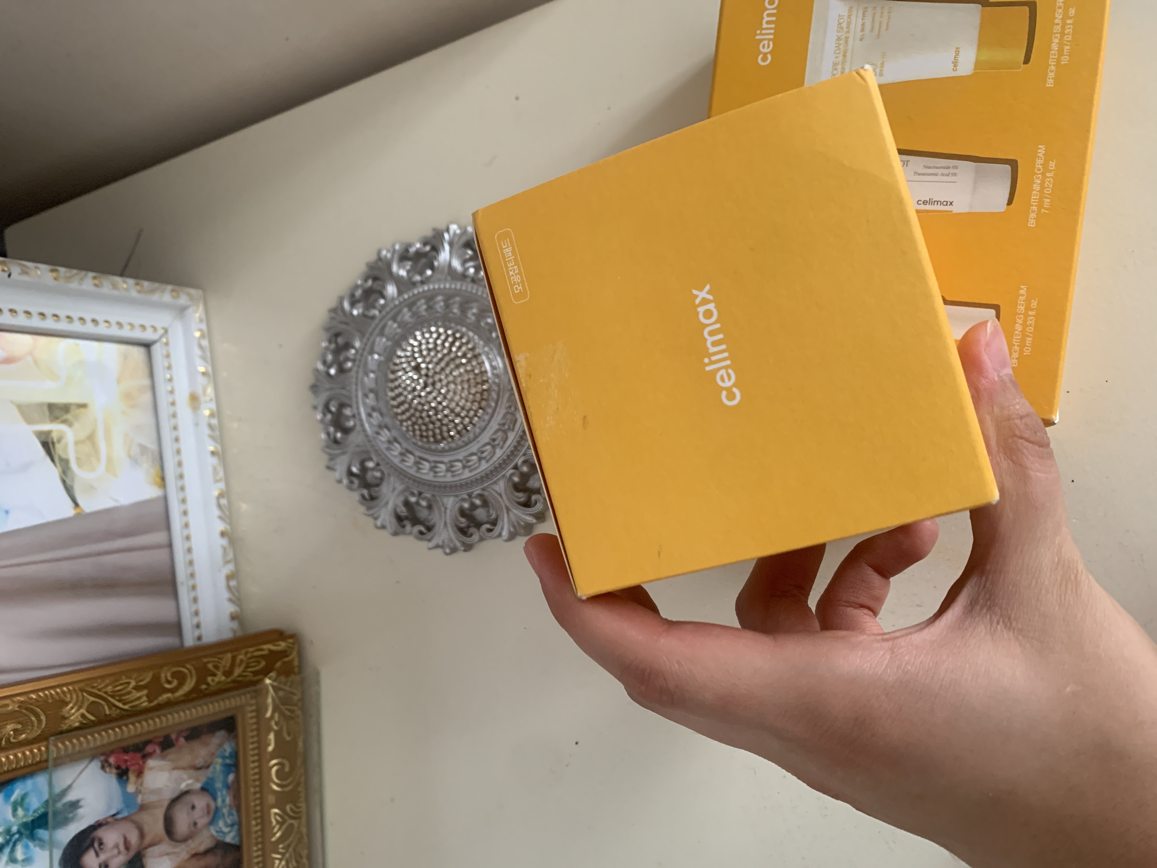 Celimax Pore + Dark Spot Brightening Pads — poralarni toraytirib, teri rangini yaxshilaydi