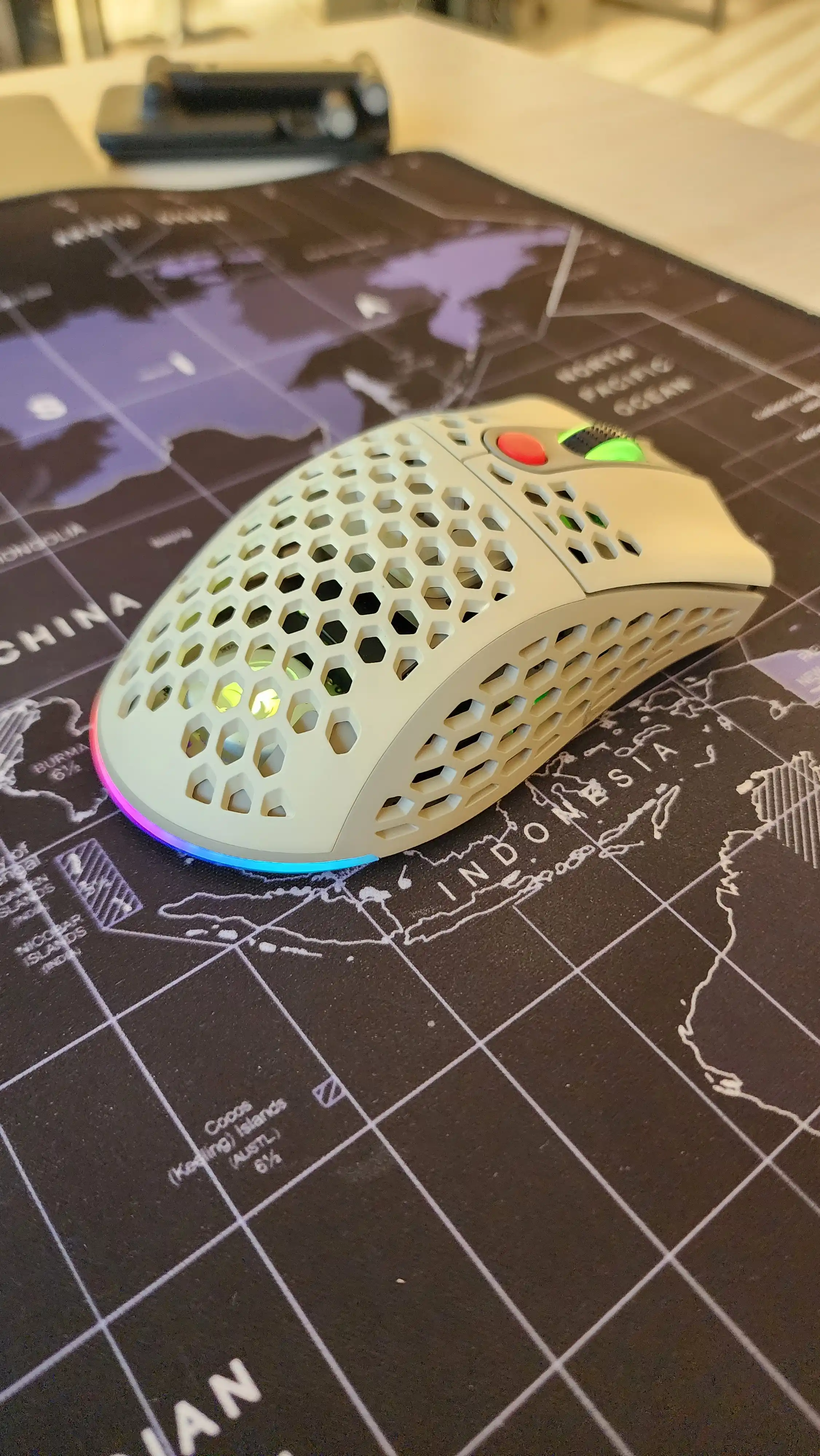 Simsiz o‘yin sichqonchasi 2E Gaming HyperSpeed Lite WL, RGB yoritgichli, 10000 DPI
