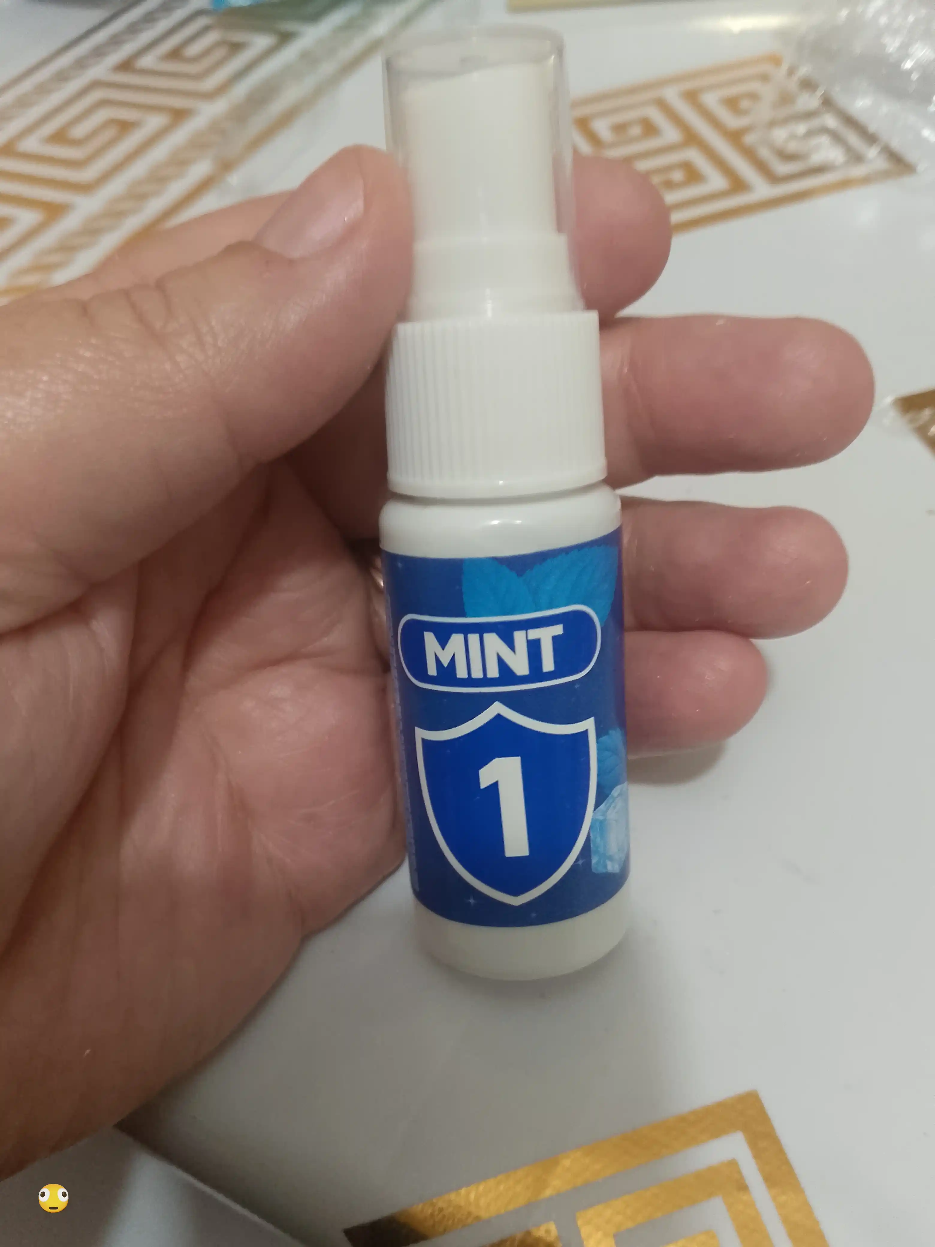 Fresh Dent, ogʻiz uchun antibakterial sprey , tetiklanturuvchi ,yoqimsiz xidga qarshi