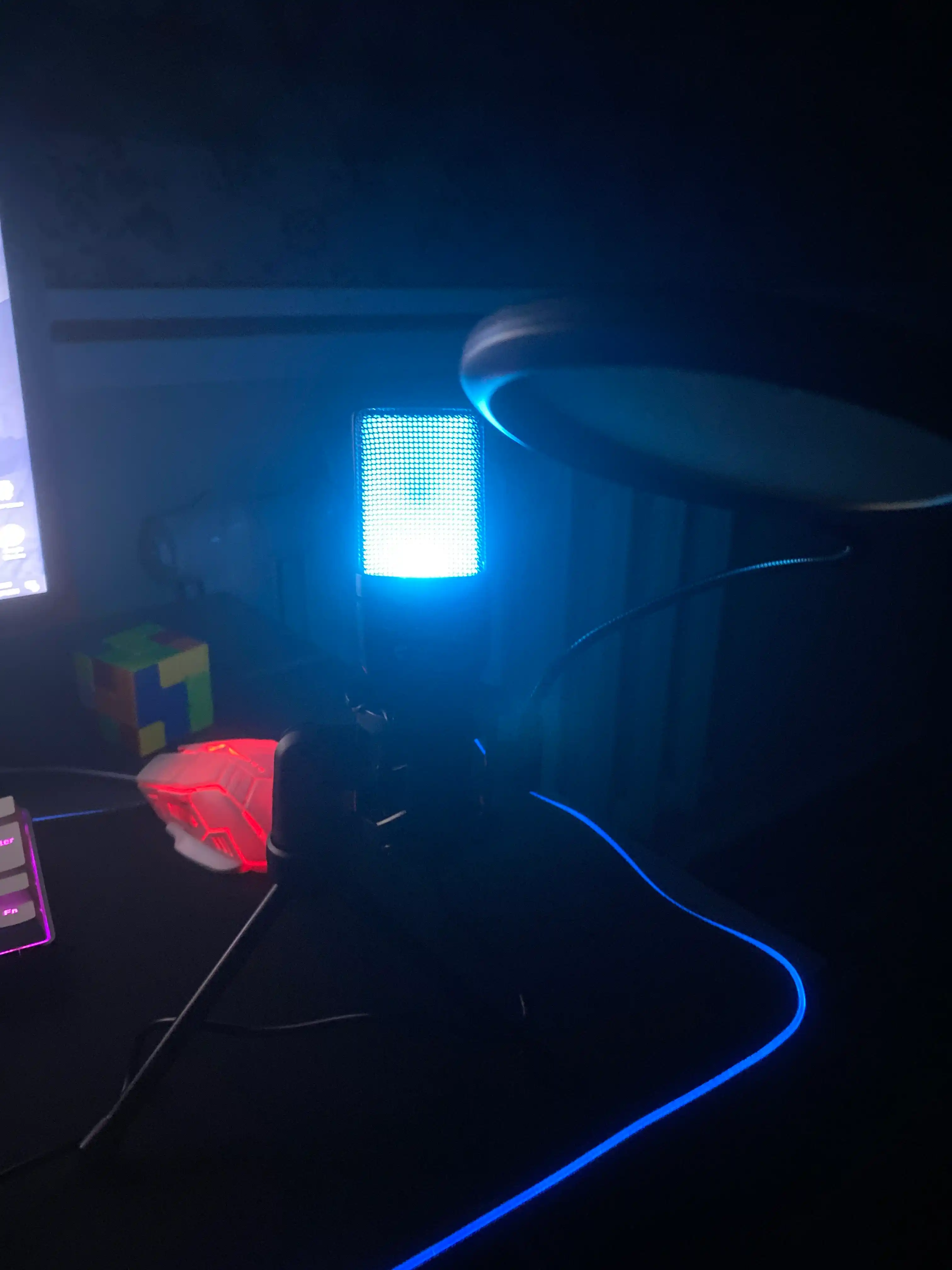 Игровой RGB микрофон для компьютера, USB микрофон для ПК, стримов, игр и общения