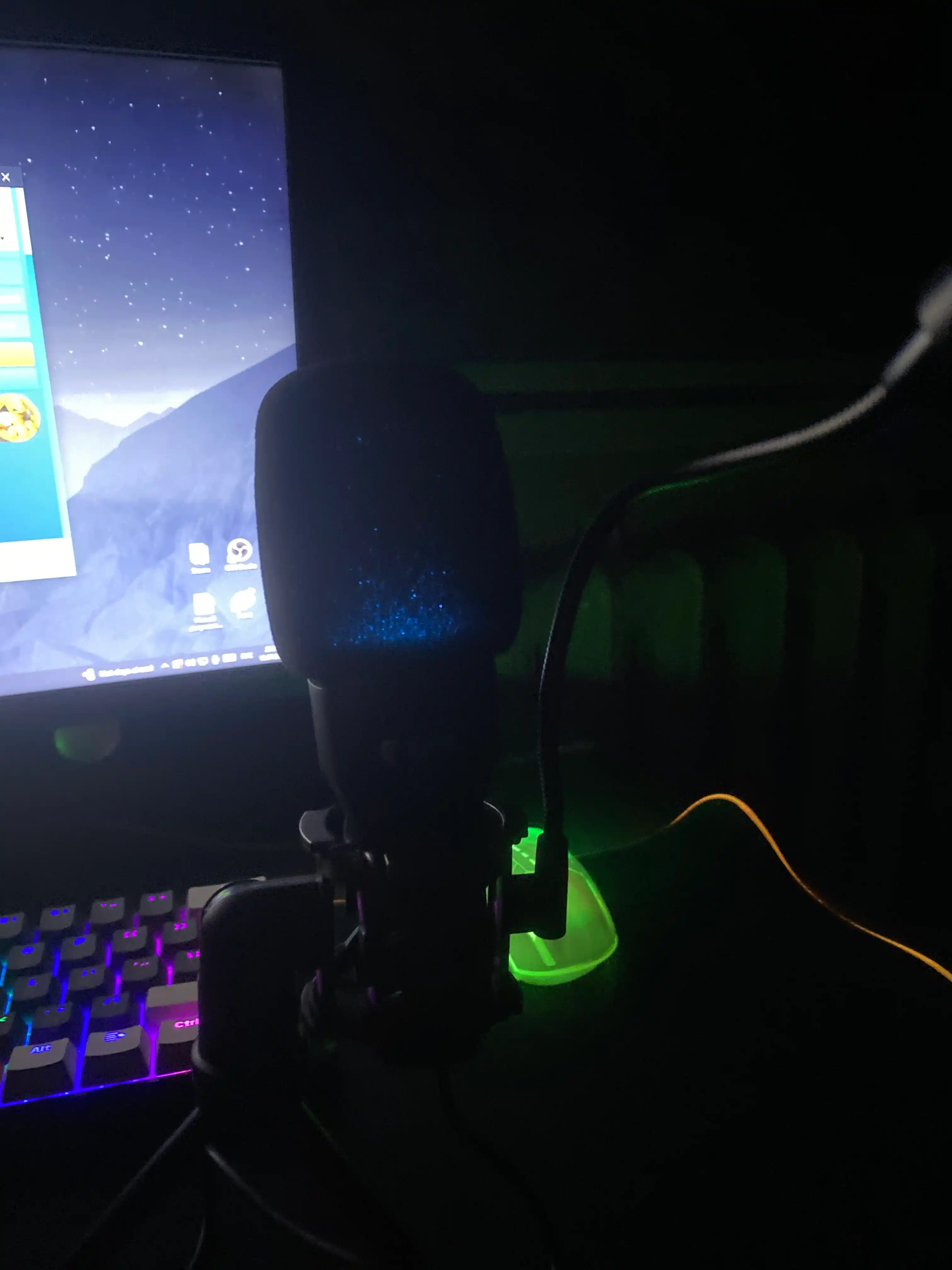 Игровой RGB микрофон для компьютера, USB микрофон для ПК, стримов, игр и общения