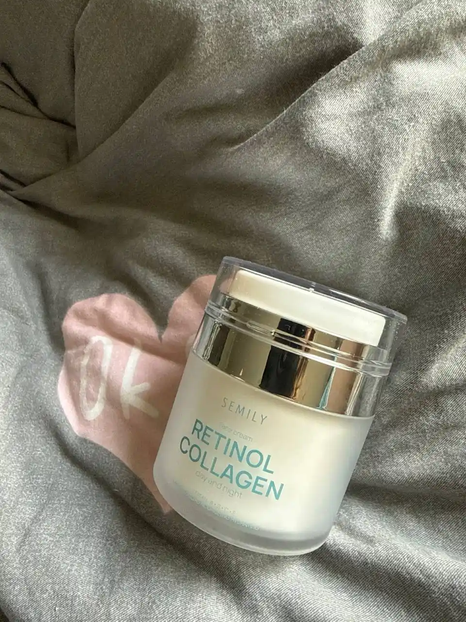 Dekolte sohasi uchun kollagen va retinolli, qarishga qarshi Semily yuz kremi, 50 ml