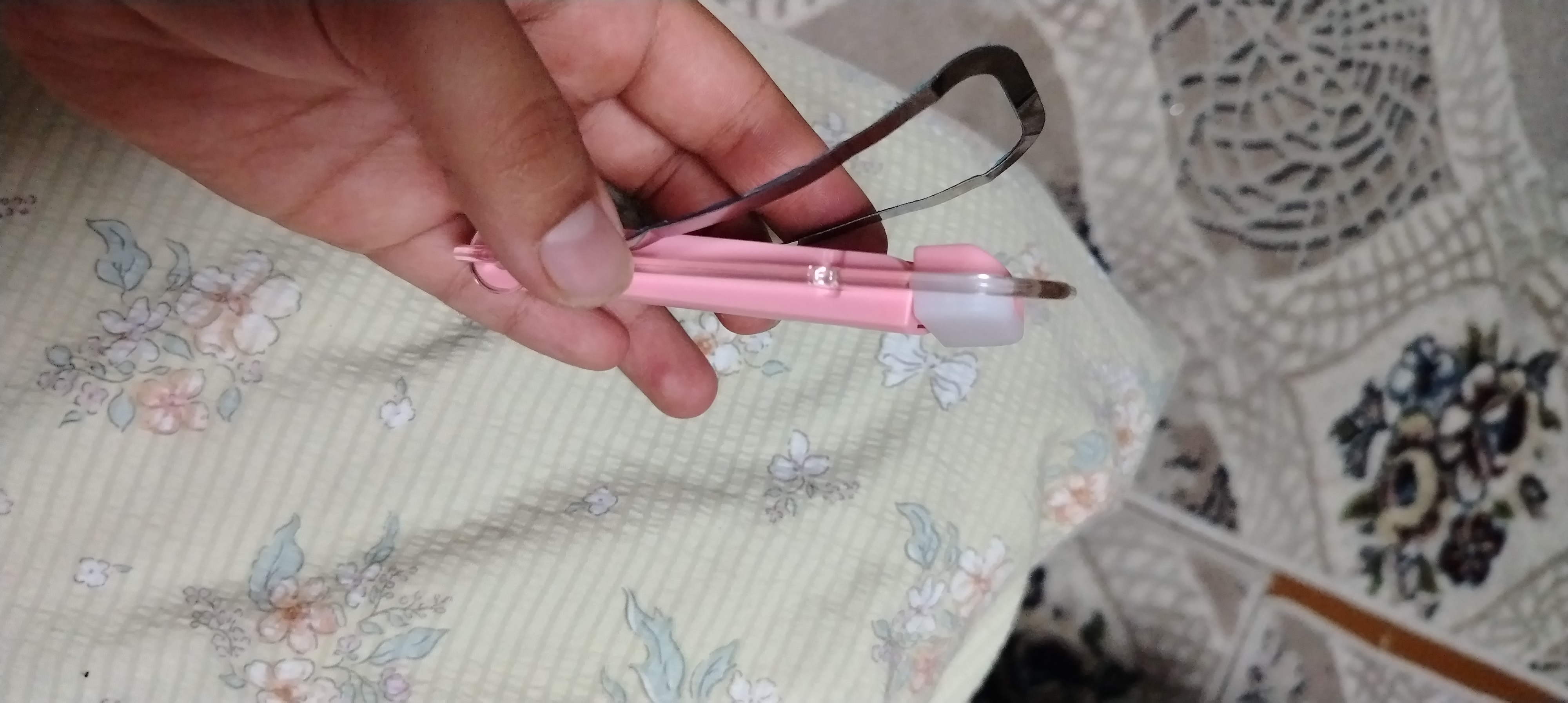 Kitob o'qish chiroqi, simsiz chiroq - USB qayta zaryadlanuvchi