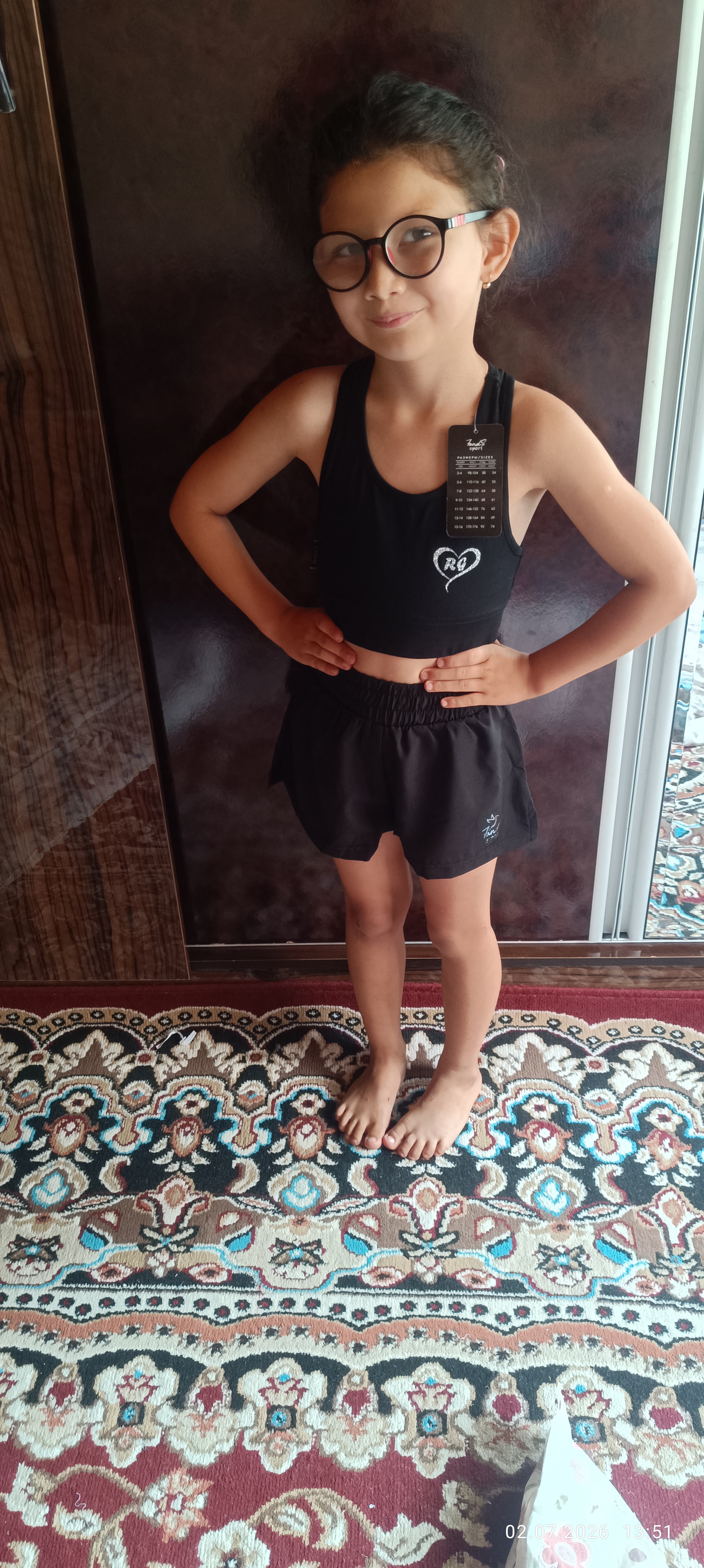 Gimnastika va raqs mashg‘ulotlari uchun FandS sport formasi, topik va qo‘shaloq shortiklar