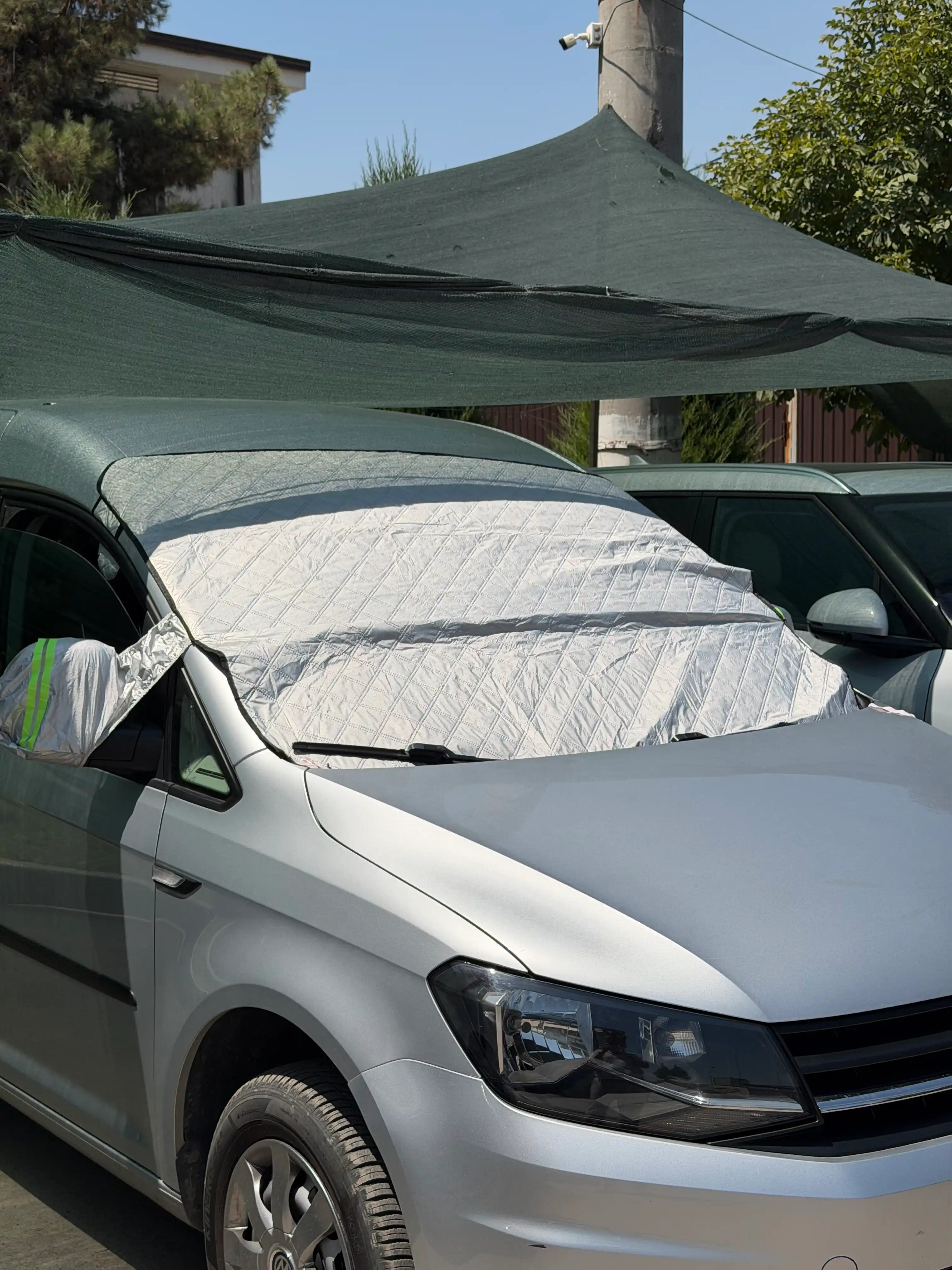 Avtomobil old oyna uchun quyoshdan himoya tent, 3 qatlam issiq va sovuqdan