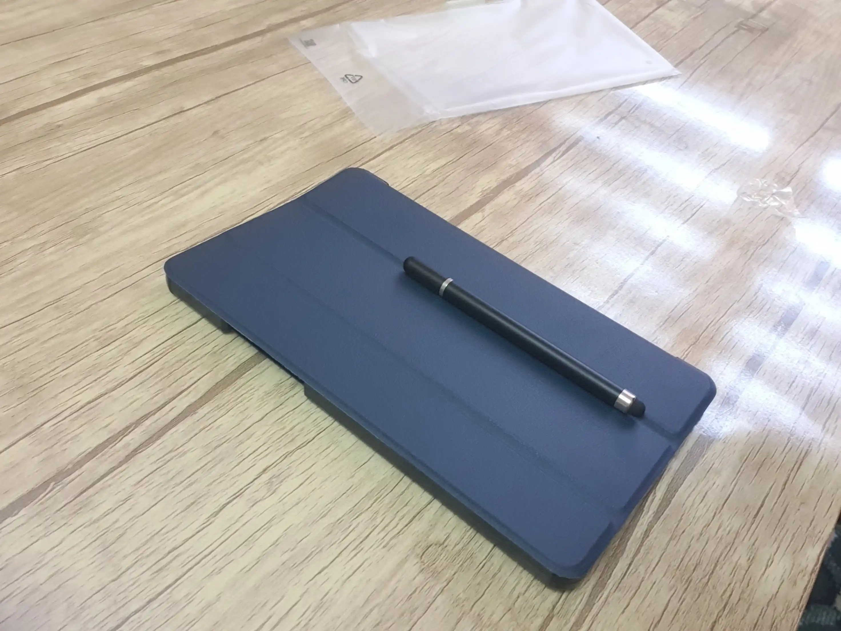 Магнитный чехол для планшетов Honor Pad X7 8.7" 2025, стилус