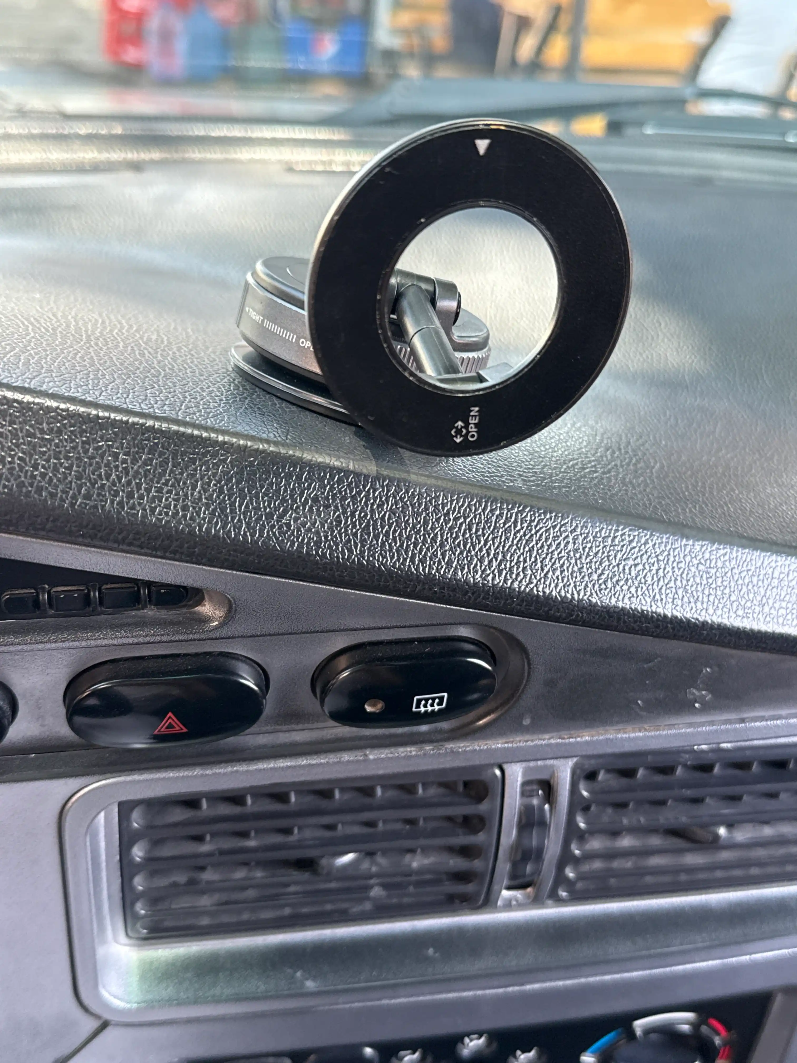 Avtomobil uchun magnit vakuumli telefon ushlagichi Magsafe bilan, 360 darajali, prisoskali