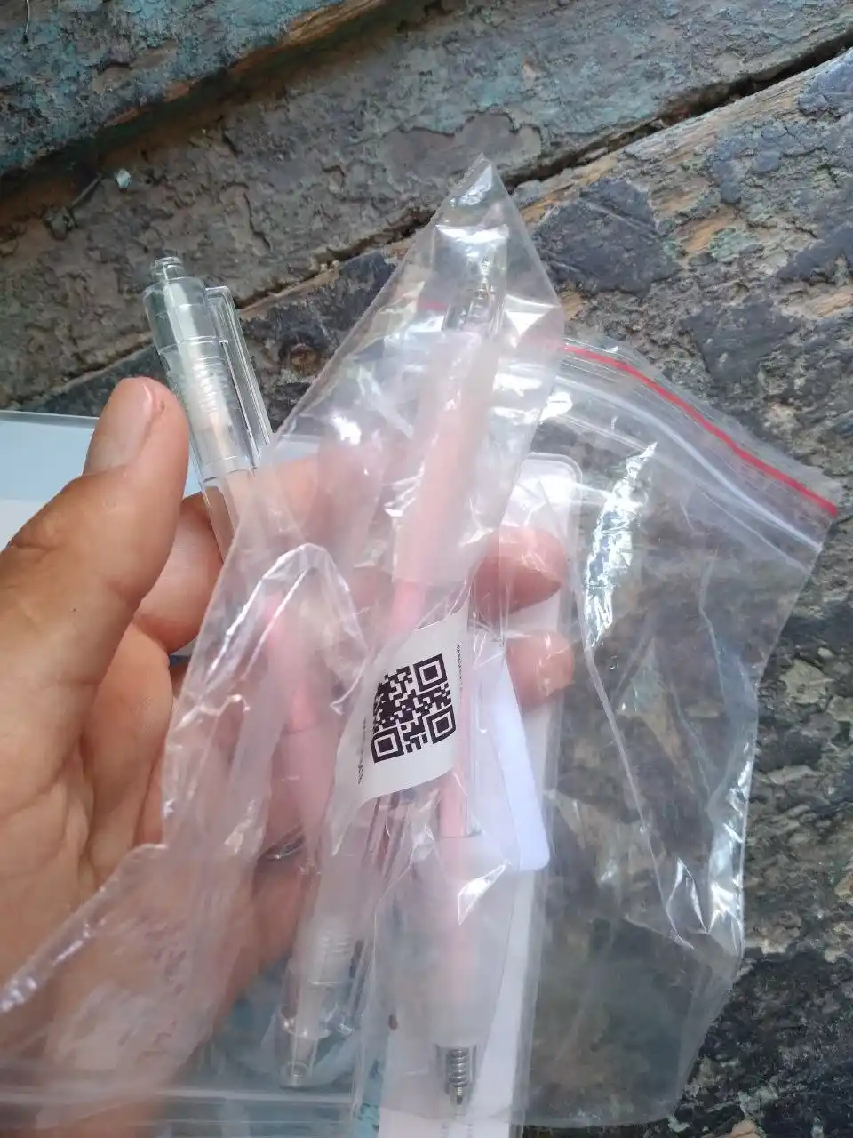 Dot Glue Pen – tez quriydigan kley 2 tasi birda bolalar uchun ruchkali kley
