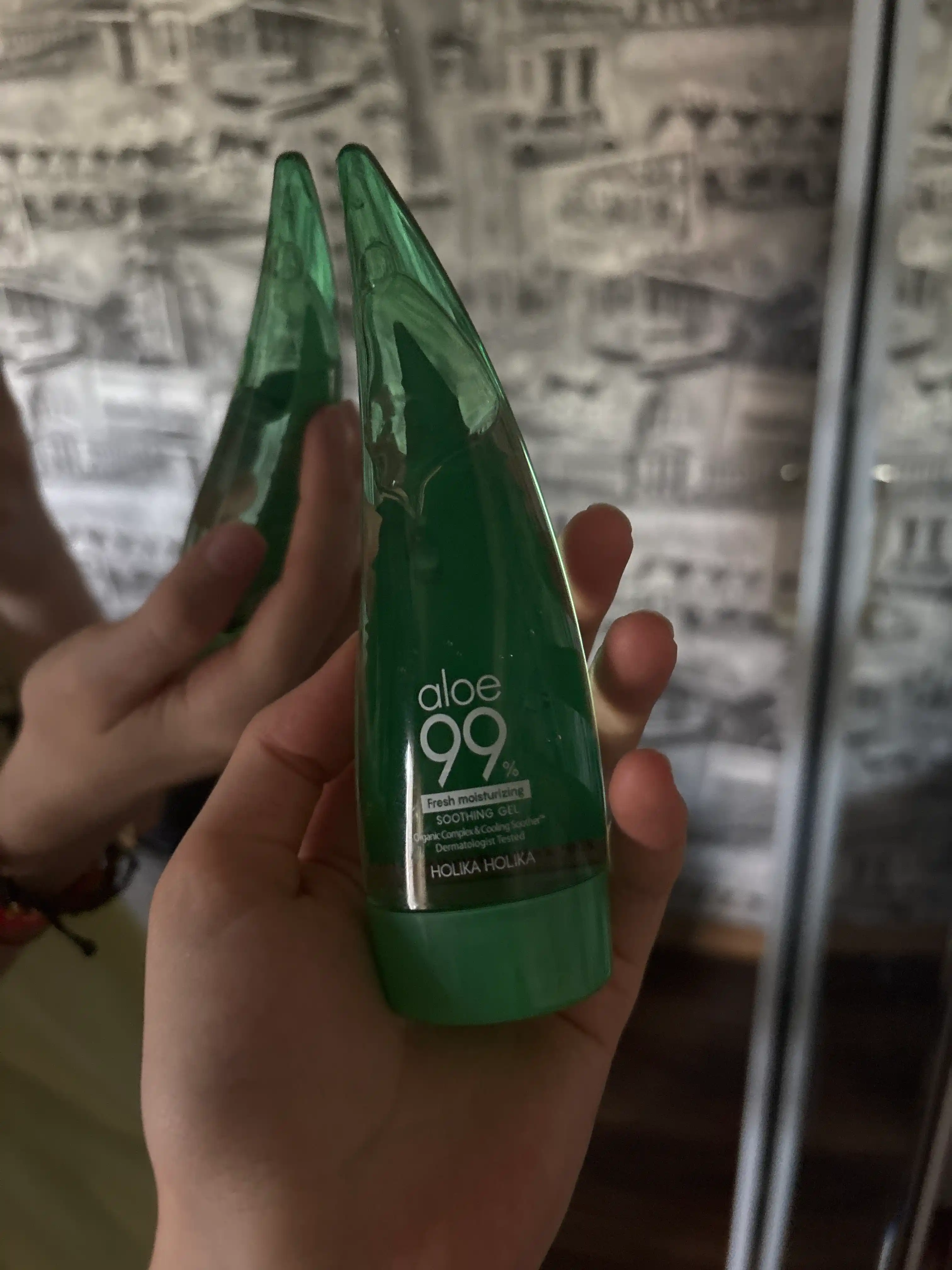HOLIKA HOLIKA aloe vera geli, yuz va tana terisi uchun namlantiruvchi, ovqatlanish va parvarishlash