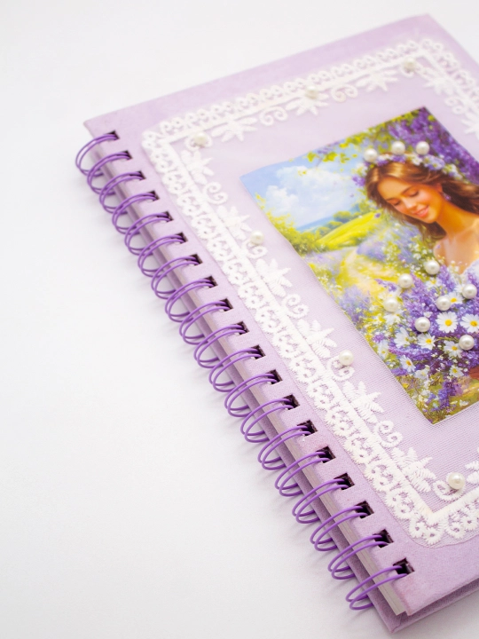 Блокнот в стиле Pinterest, 18.5×25 см в клетку 100 л, спирали 4 дизайна с бусинами handmade