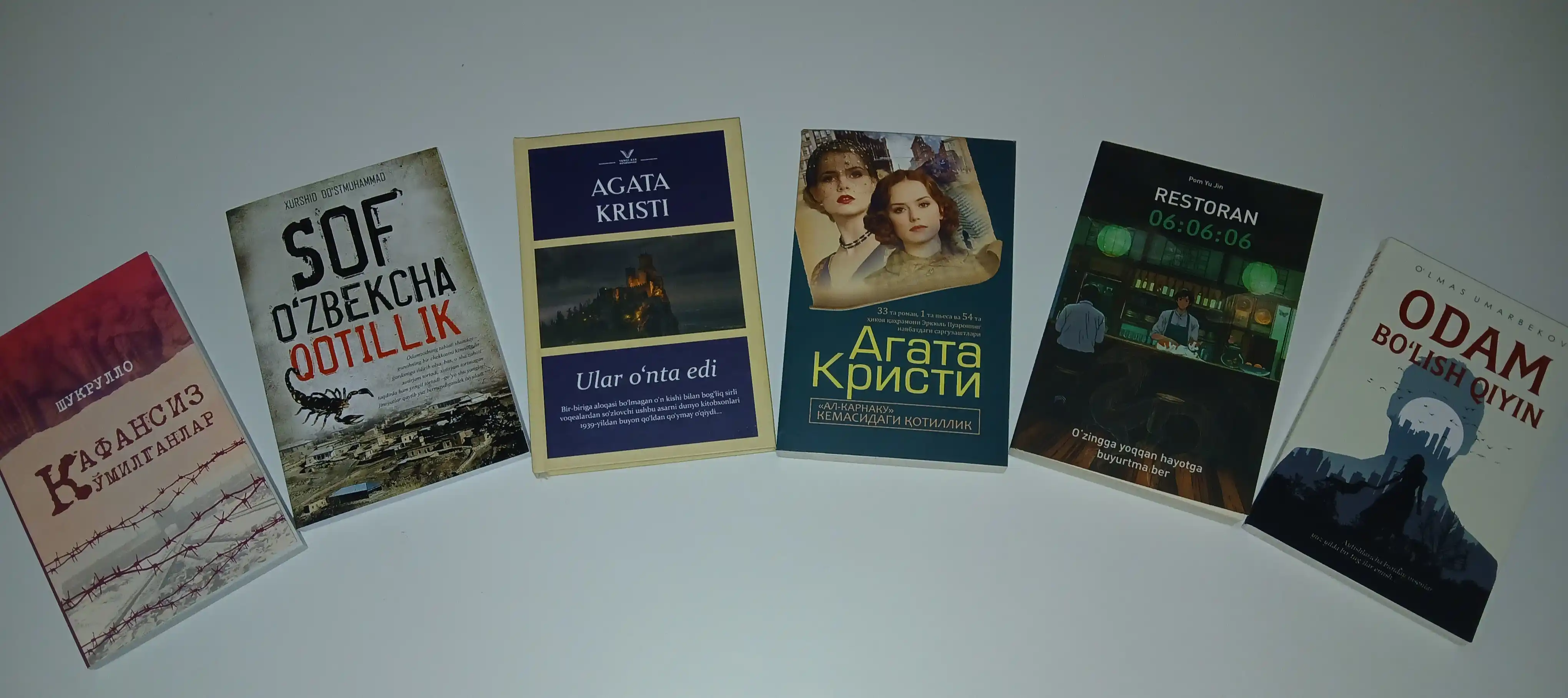 Агата Кристи Тилсимли шахмат Ал-карнаку кемасидаги қотиллик Улар 10 та ўнта эди