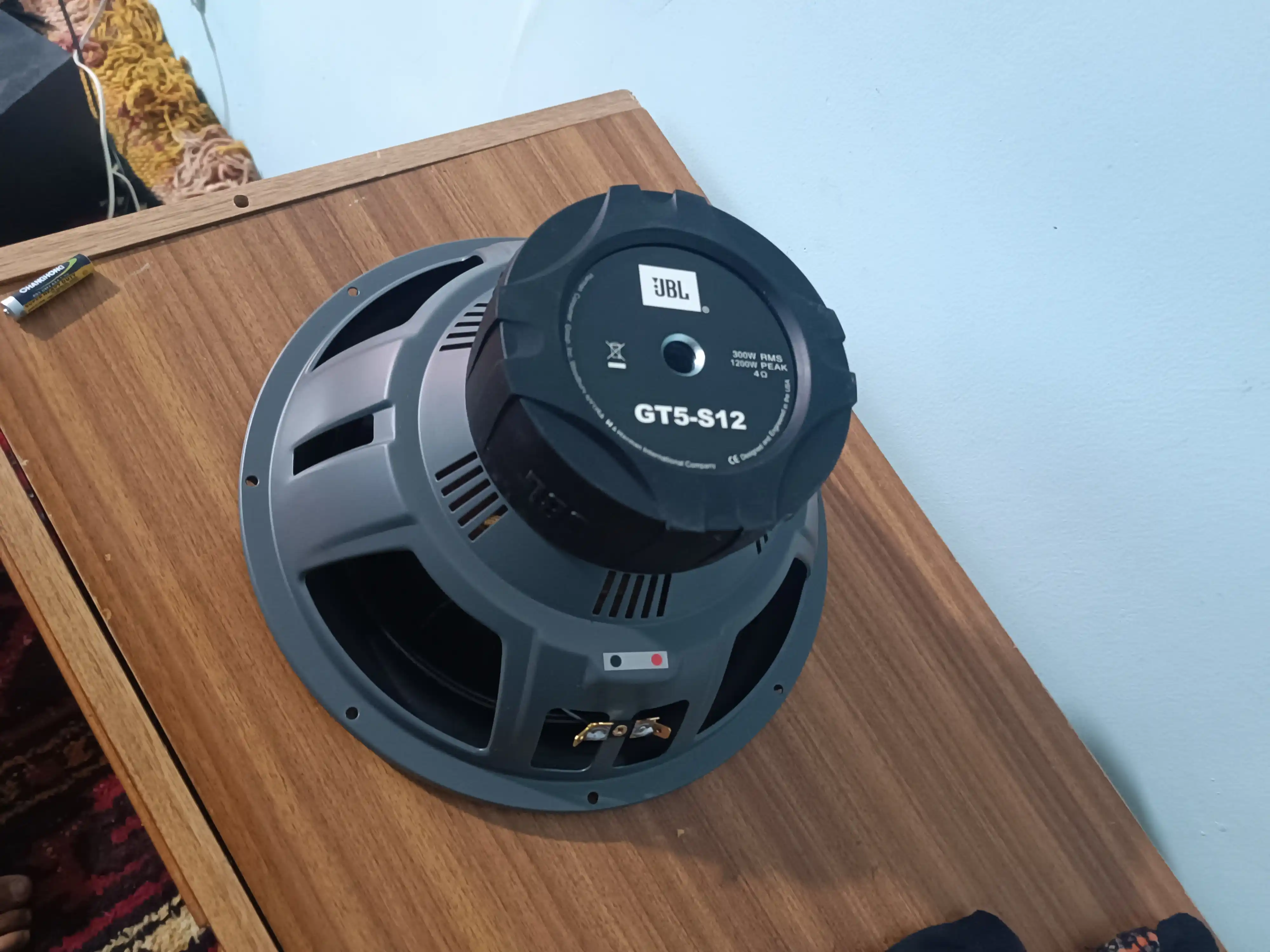 Сабвуфер JBL 1200 GT5 - S12, 1200 Вт