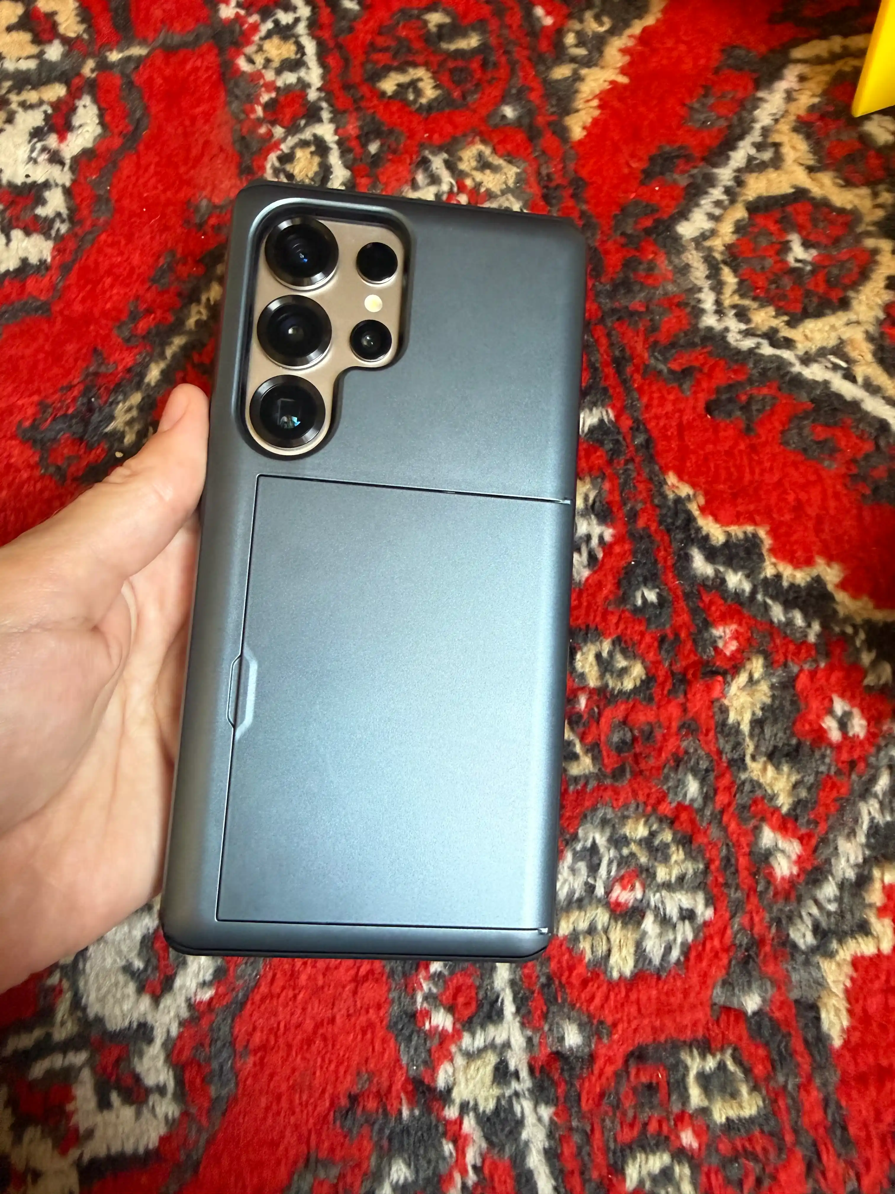 Samsung Galaxy S21–S26 Ultra: 2 qavatli himoya g‘ilof, karta uchun yashirin bo‘lim