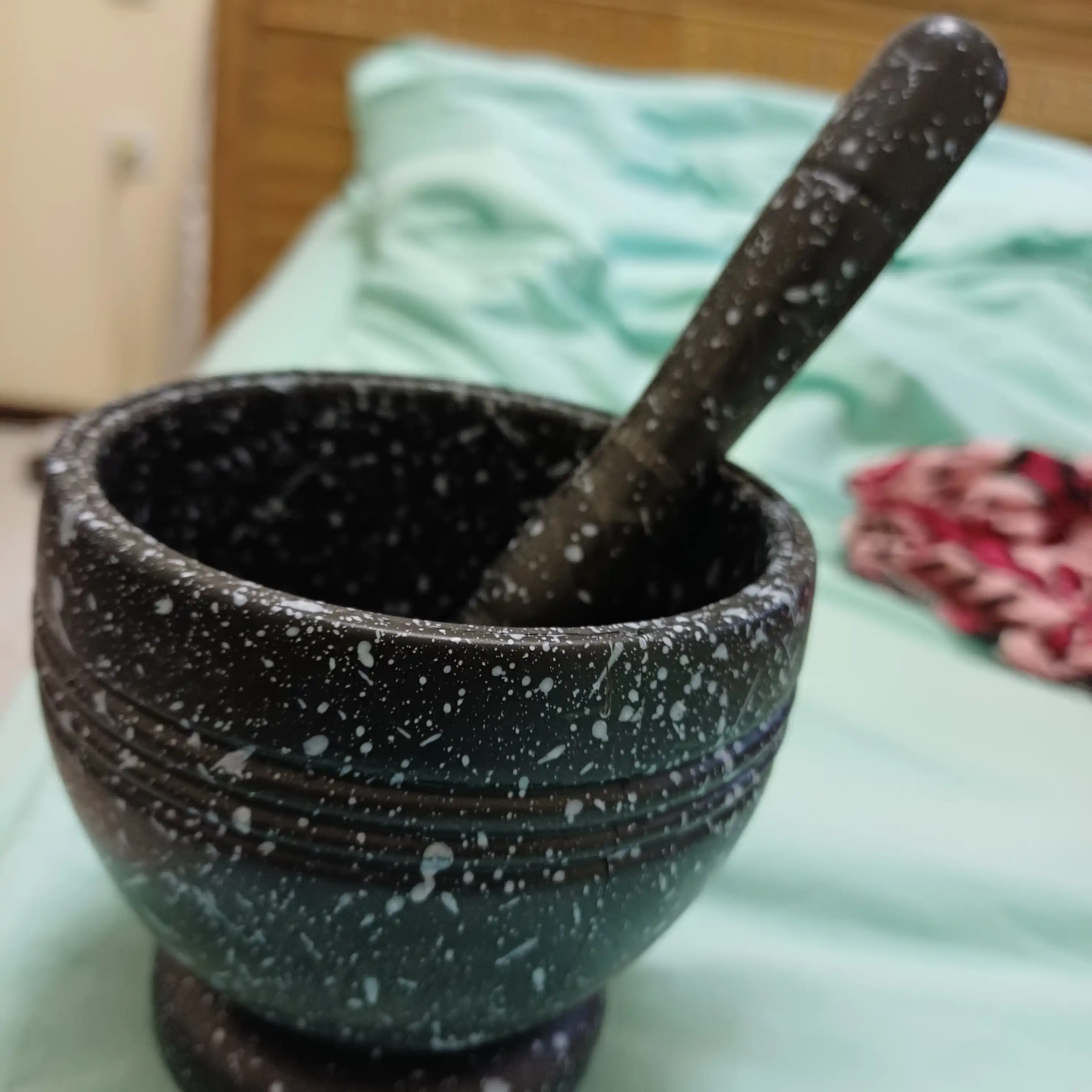 Ступка с пестиком, цвет черный мрамор, твердый пластик