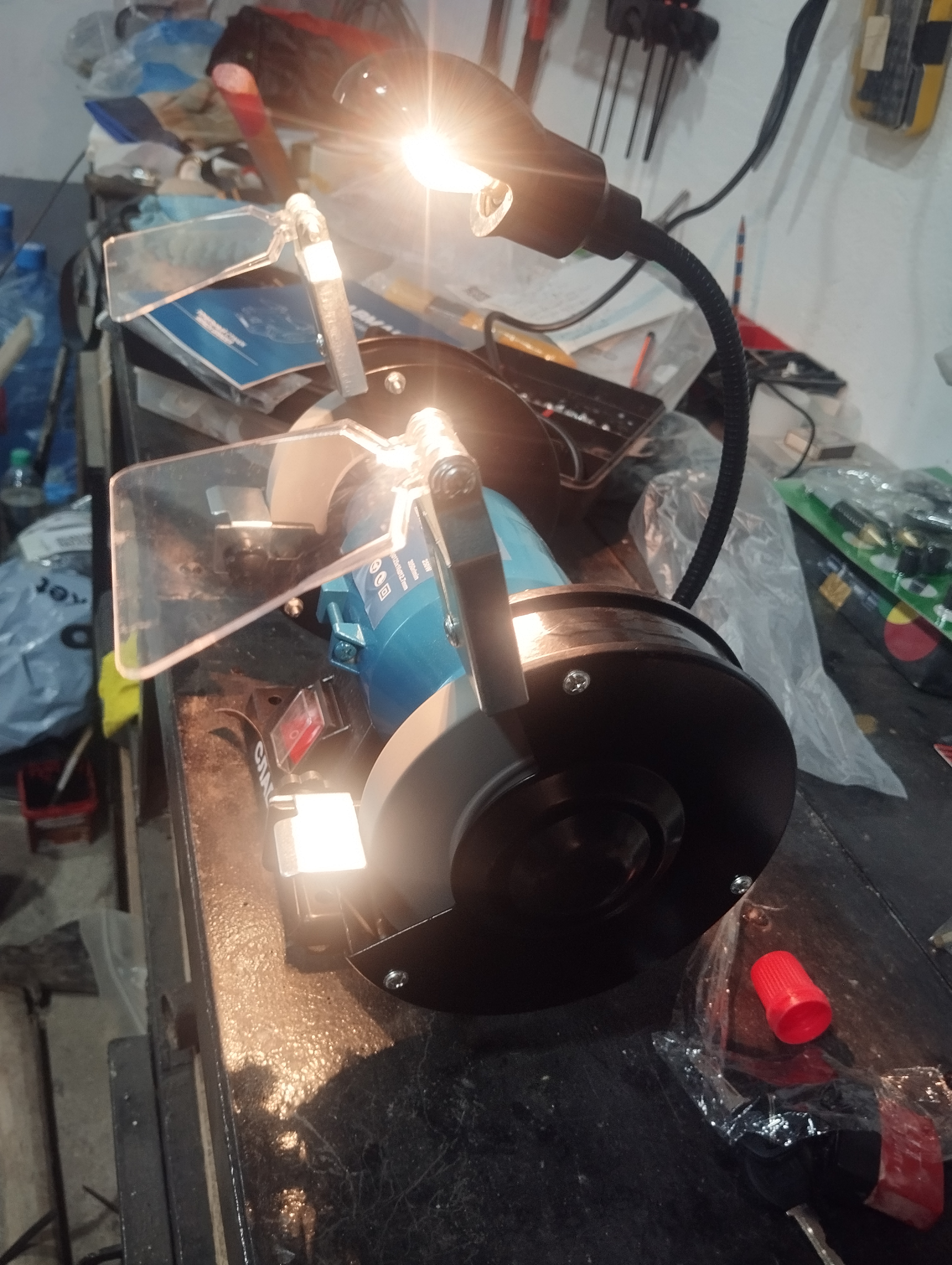 СЛАВМАШ C2125 stol usti charxlash uskunasi, 125 mm, 300 W