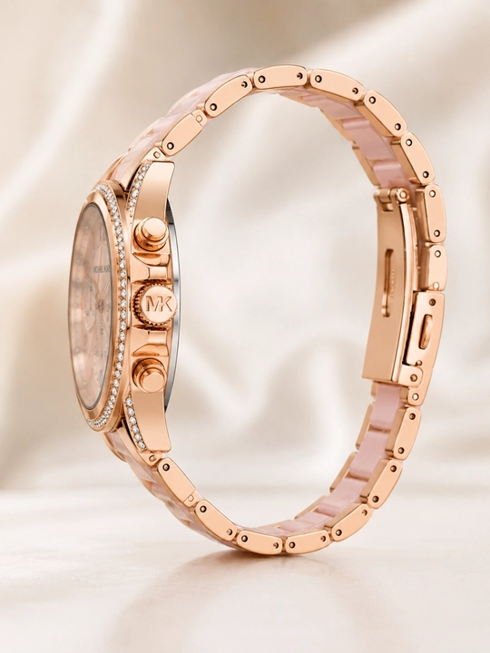 Ayollar qo‘l soati, pushti rangli rose gold keramikasi, straslar bilan, klassik uslubda