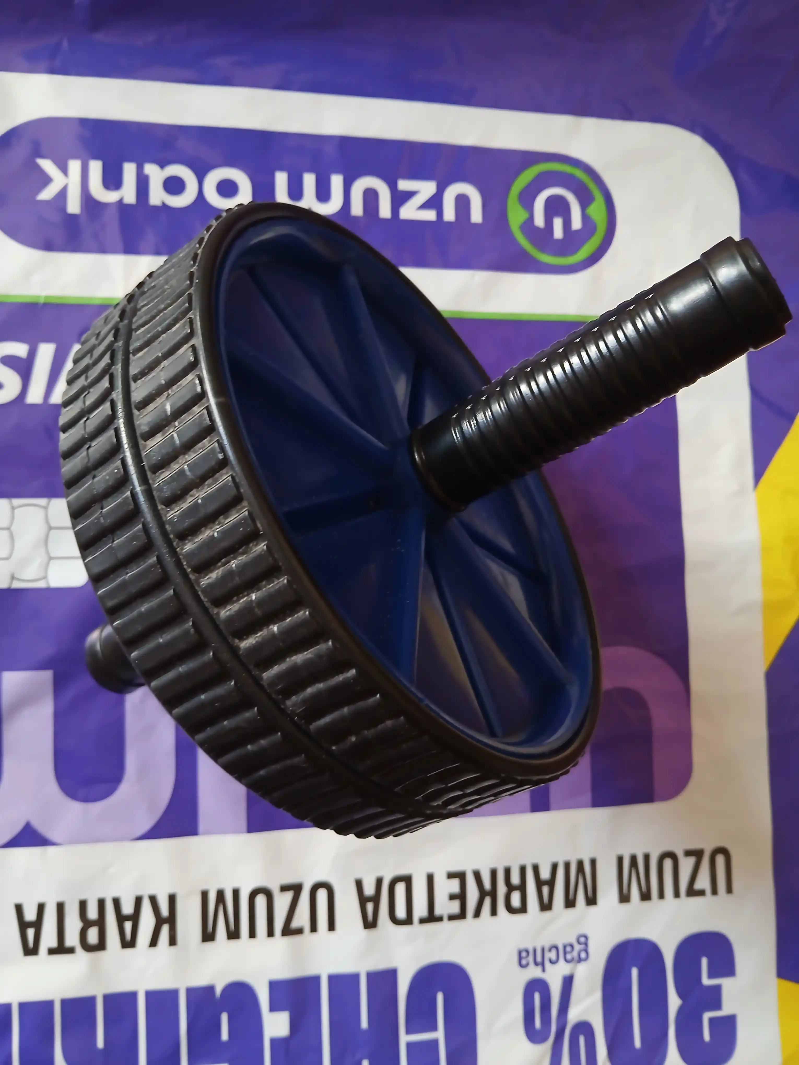 Samarali mashg‘ulotlar uchun fitnes roligi, press va bel trenajyori