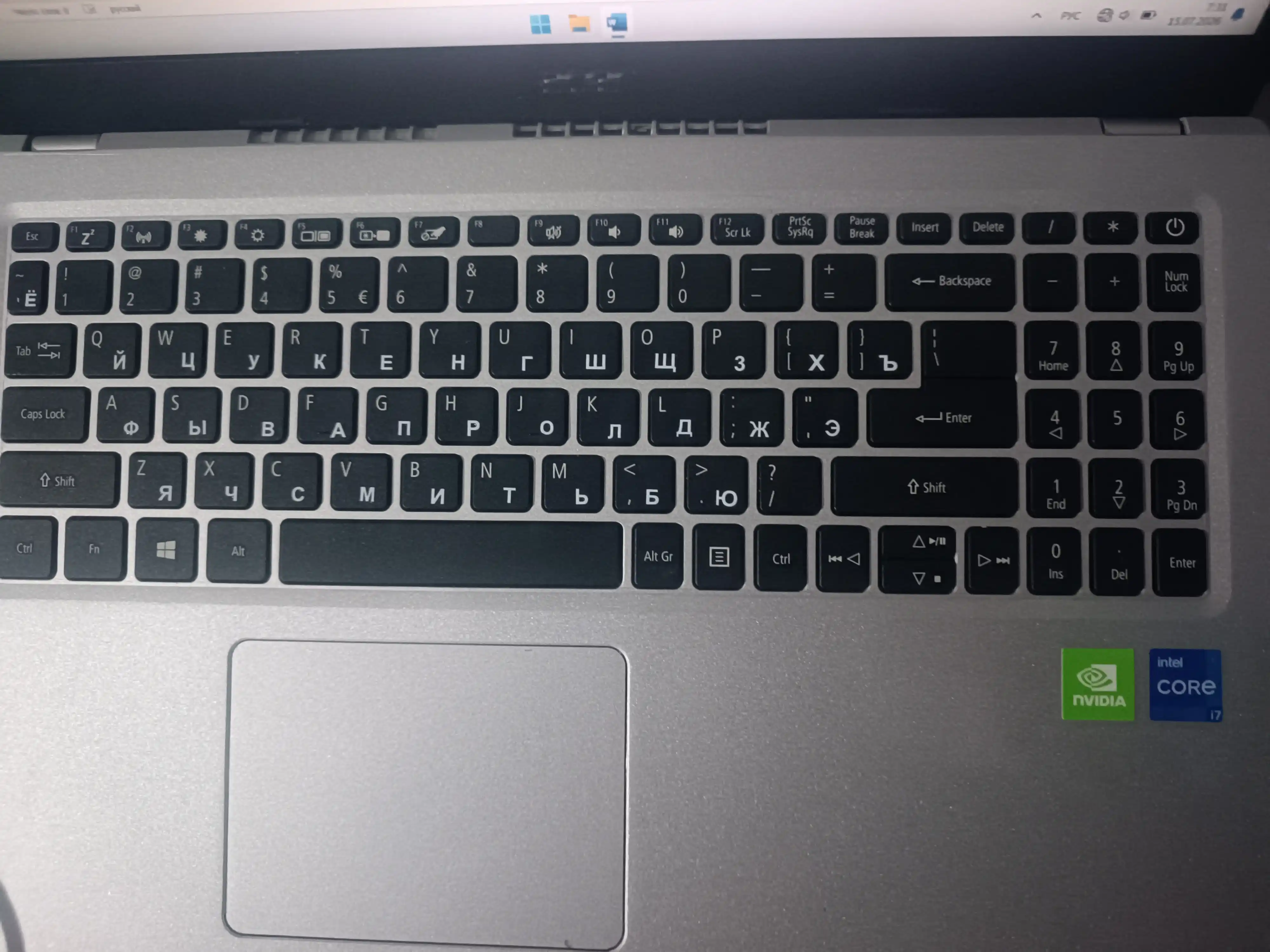 Shaffof ruscha kLaviatura nakleykasi – 3D bo‘rtma harflar, universal keyboard sticker