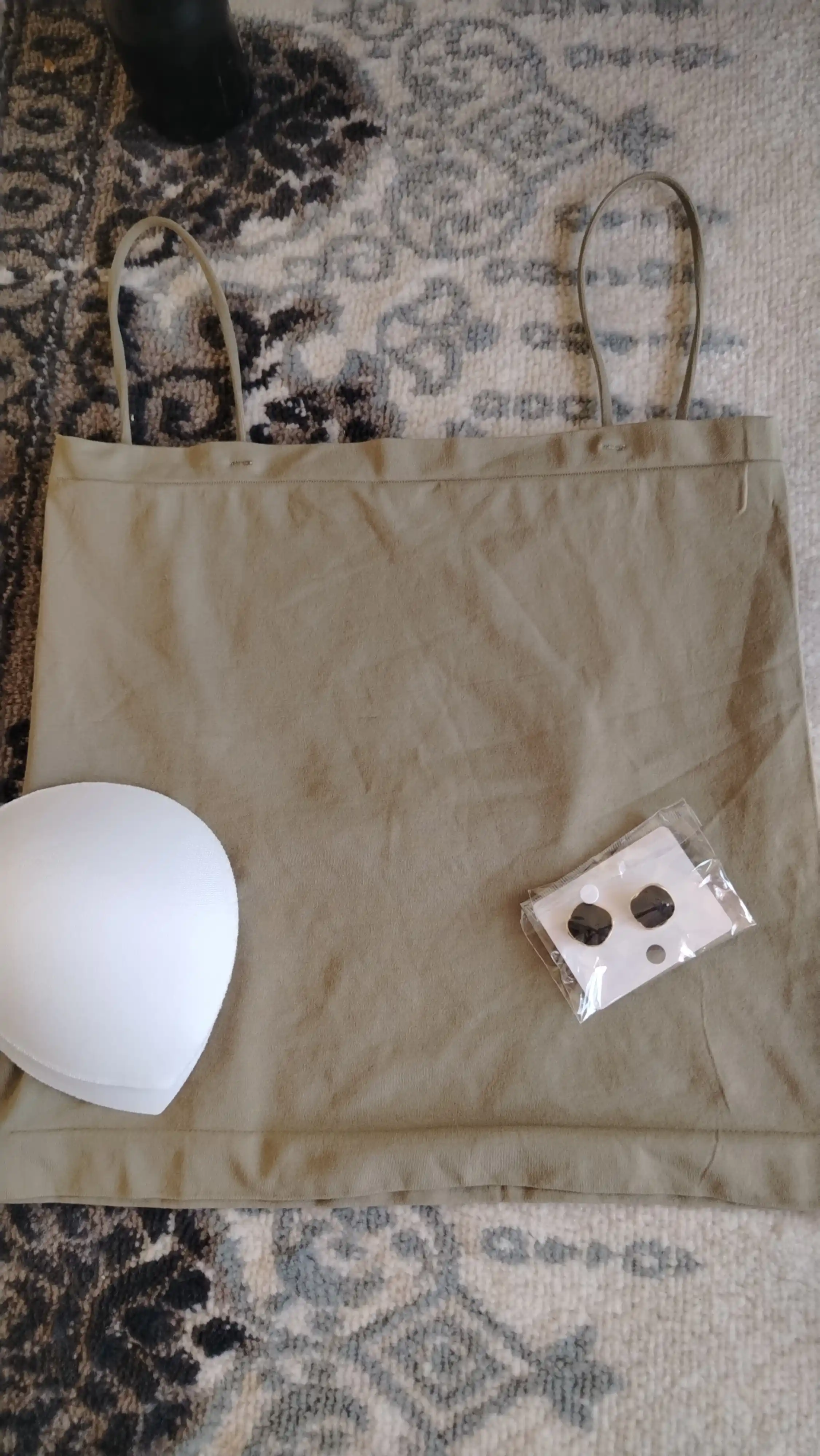 Ayollar uchun choksiz bralet topi - tasmali mayka, elastik va qulay