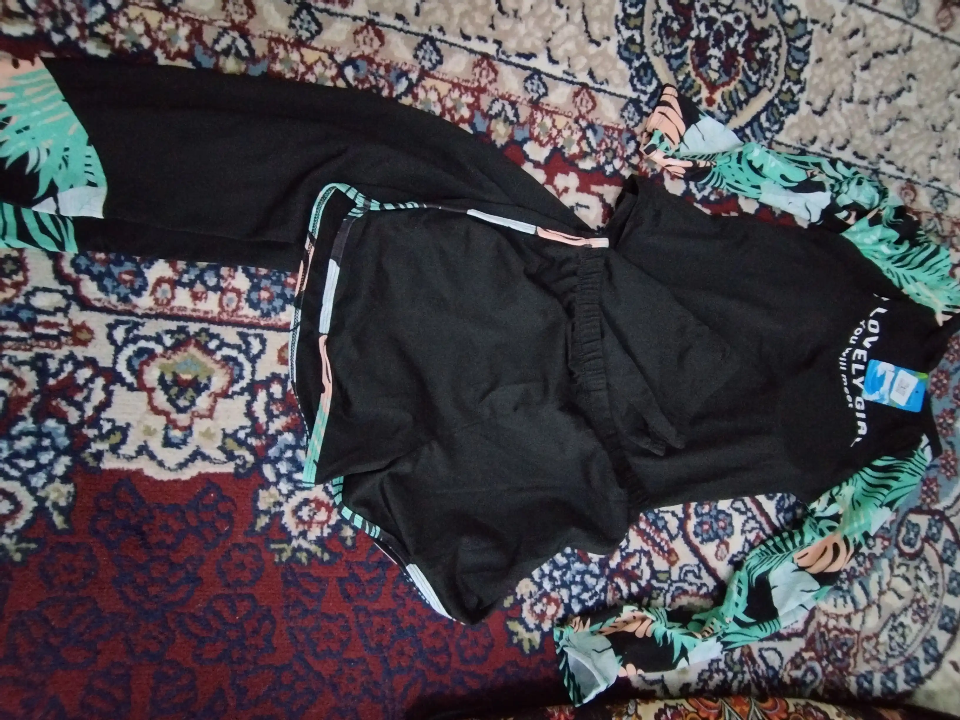 Burkini ayollar uchun yopiq 3 tasi 1 da suzish kupalnik legins va UV himoyali tunika bilan
