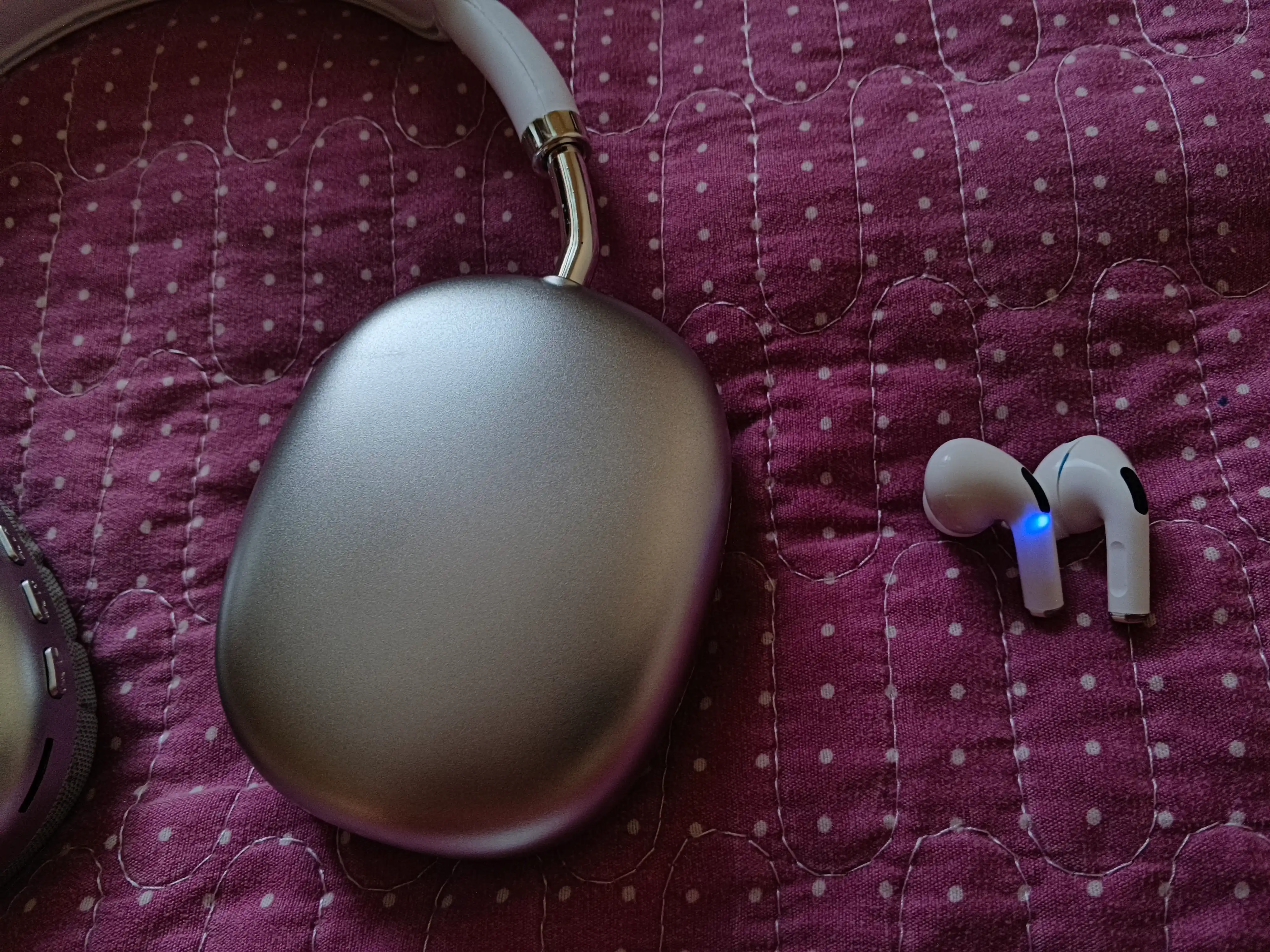 Simsiz Bluetooth quloqchinlar P9, mikrofonli, 1+1