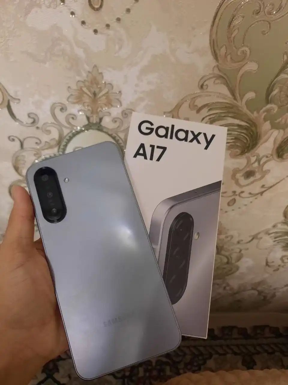 Smartfon Samsung Galaxy A17, 6.7" Super AMOLED 90Hz ekran, kamera 50Mp, 5000 mAh