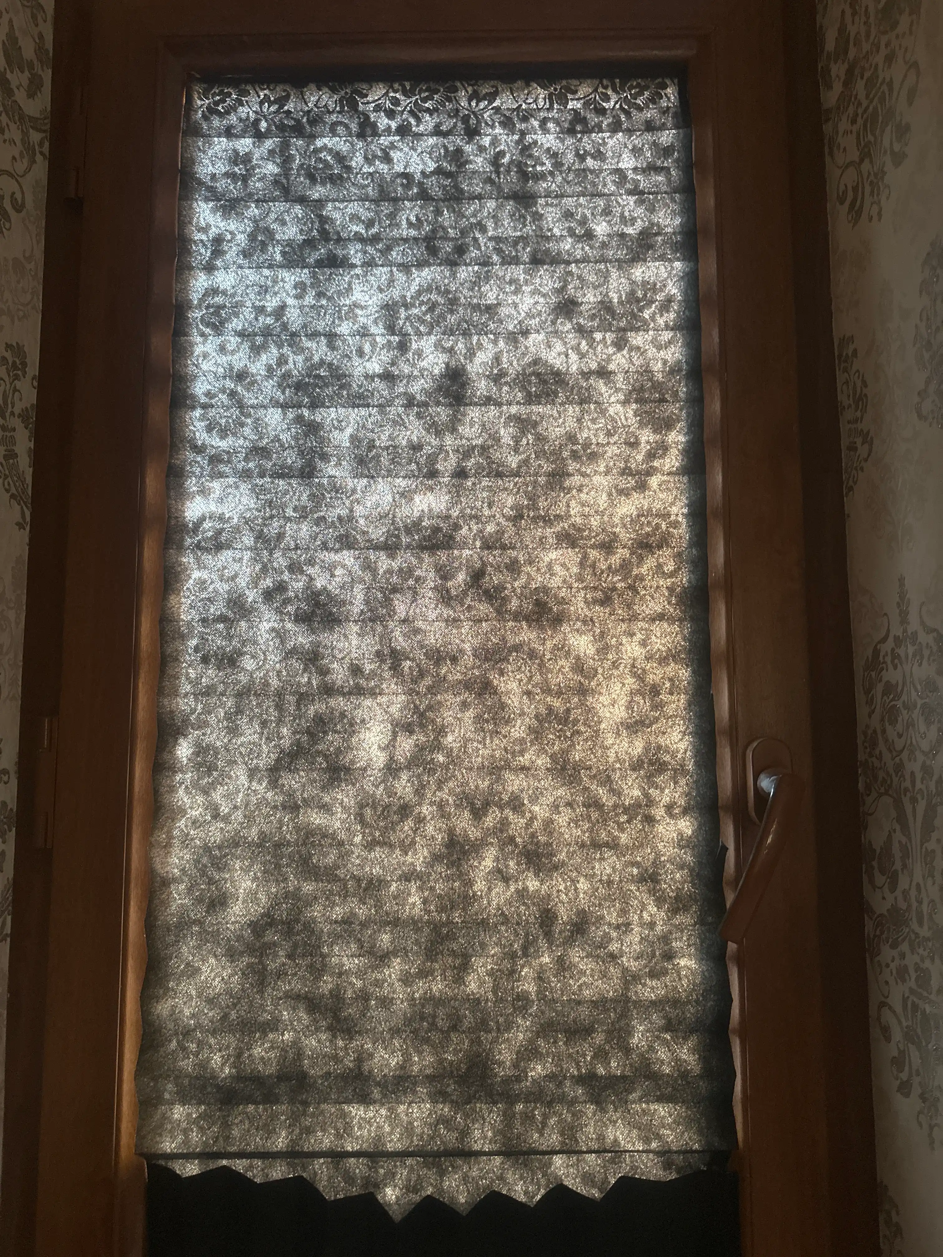 Plise pardalar, matoli, o'z o'zidan yopishuvchi, deraza va balkon uchun, Blackout jalyuzi