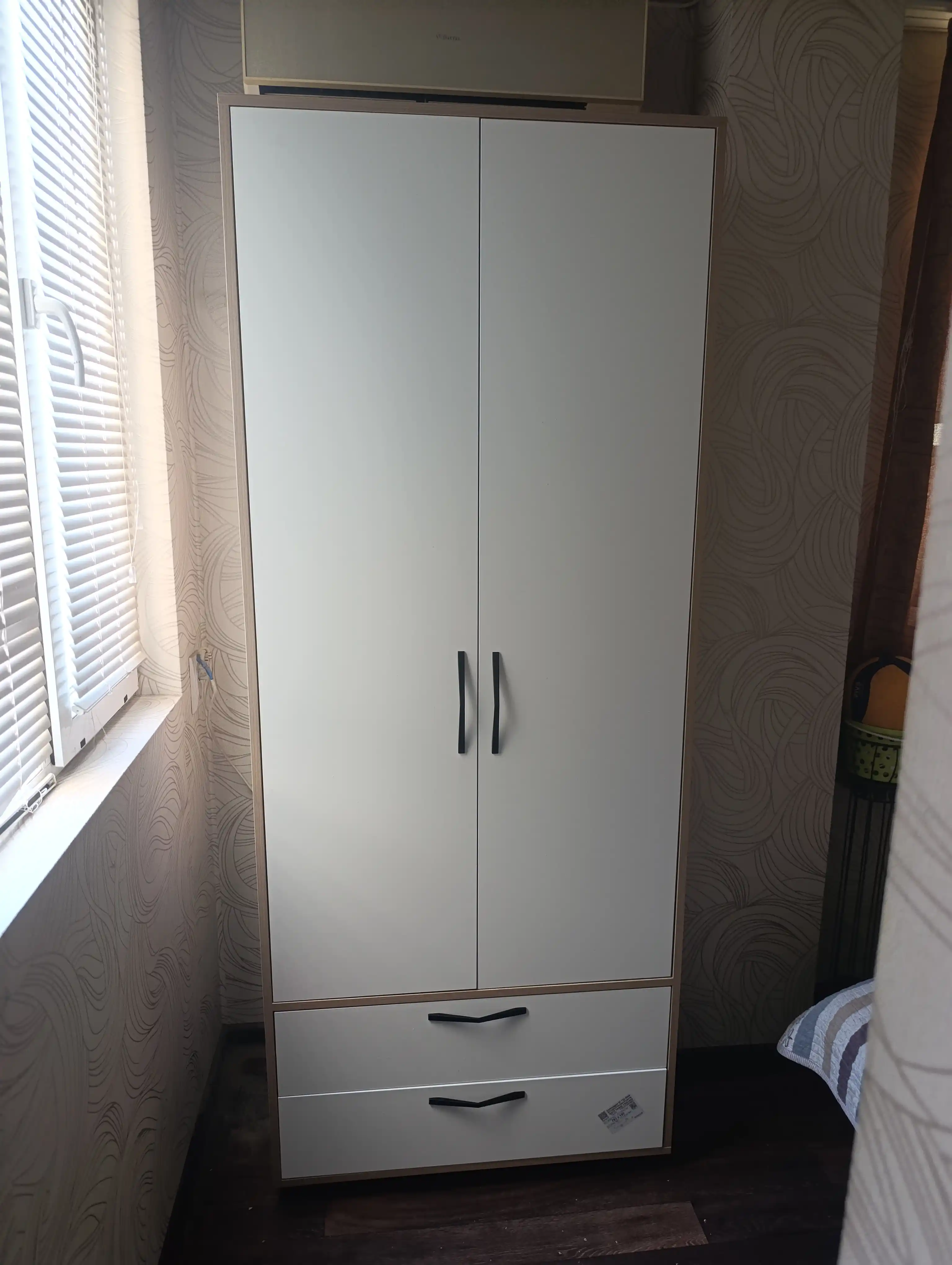 Comfort 2 eshikli kiyim shkafi 200×80×50 sm, LDSP Rossiya