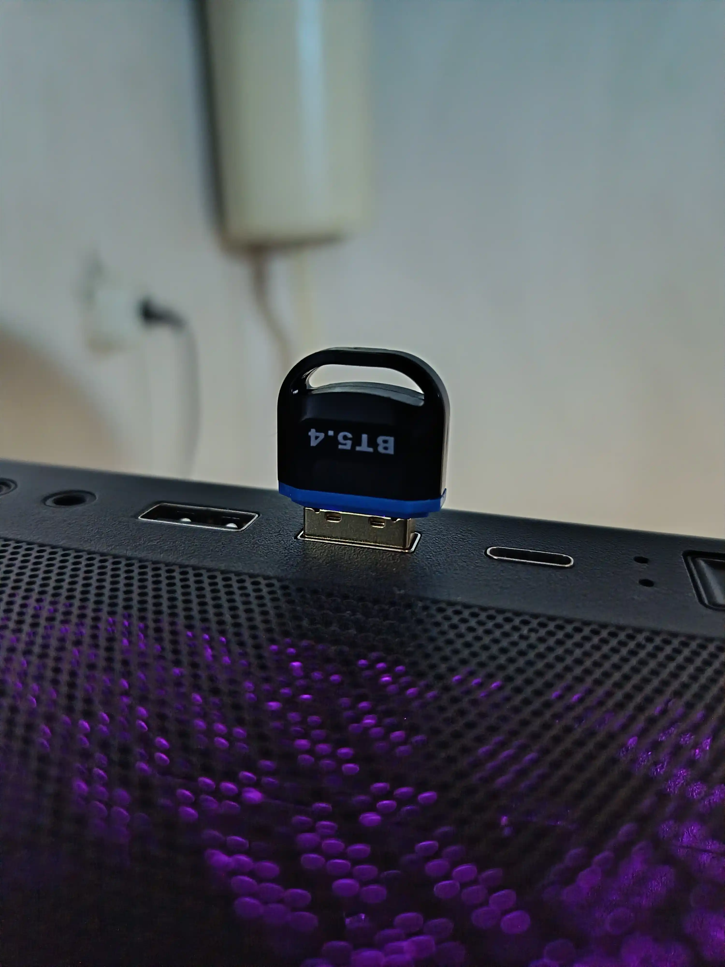 Bluetooth 5.4 USB adapter PK va noutbuk uchun