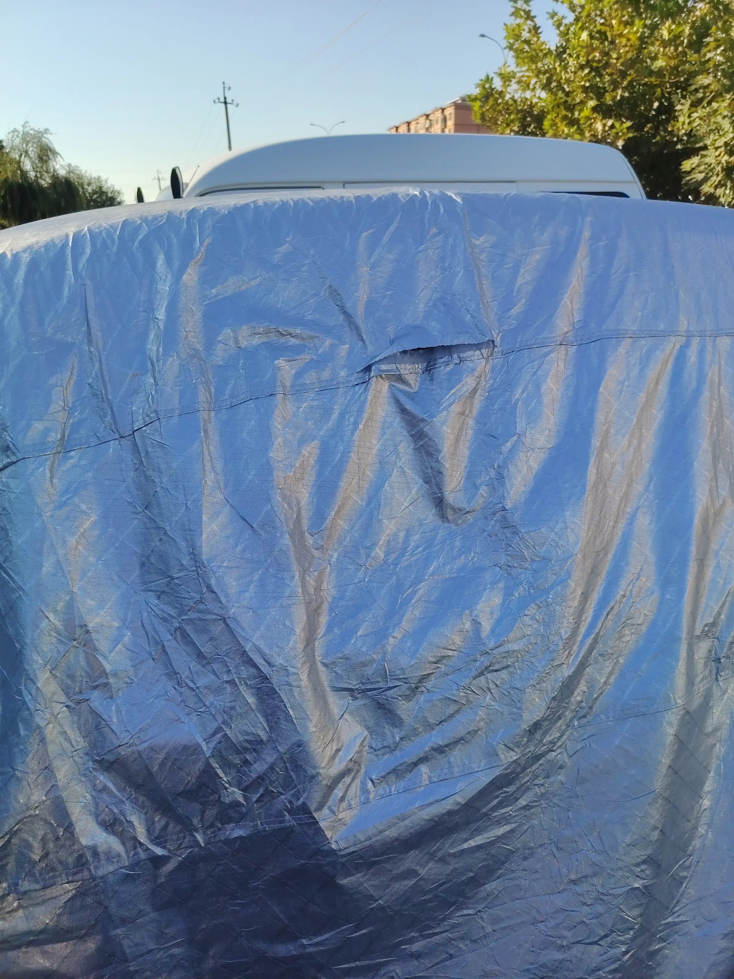 AVTOTENT universal barcha fasl uchun mos keladigan suv oʻtkazmaydigan himoya tent g‘ilofi