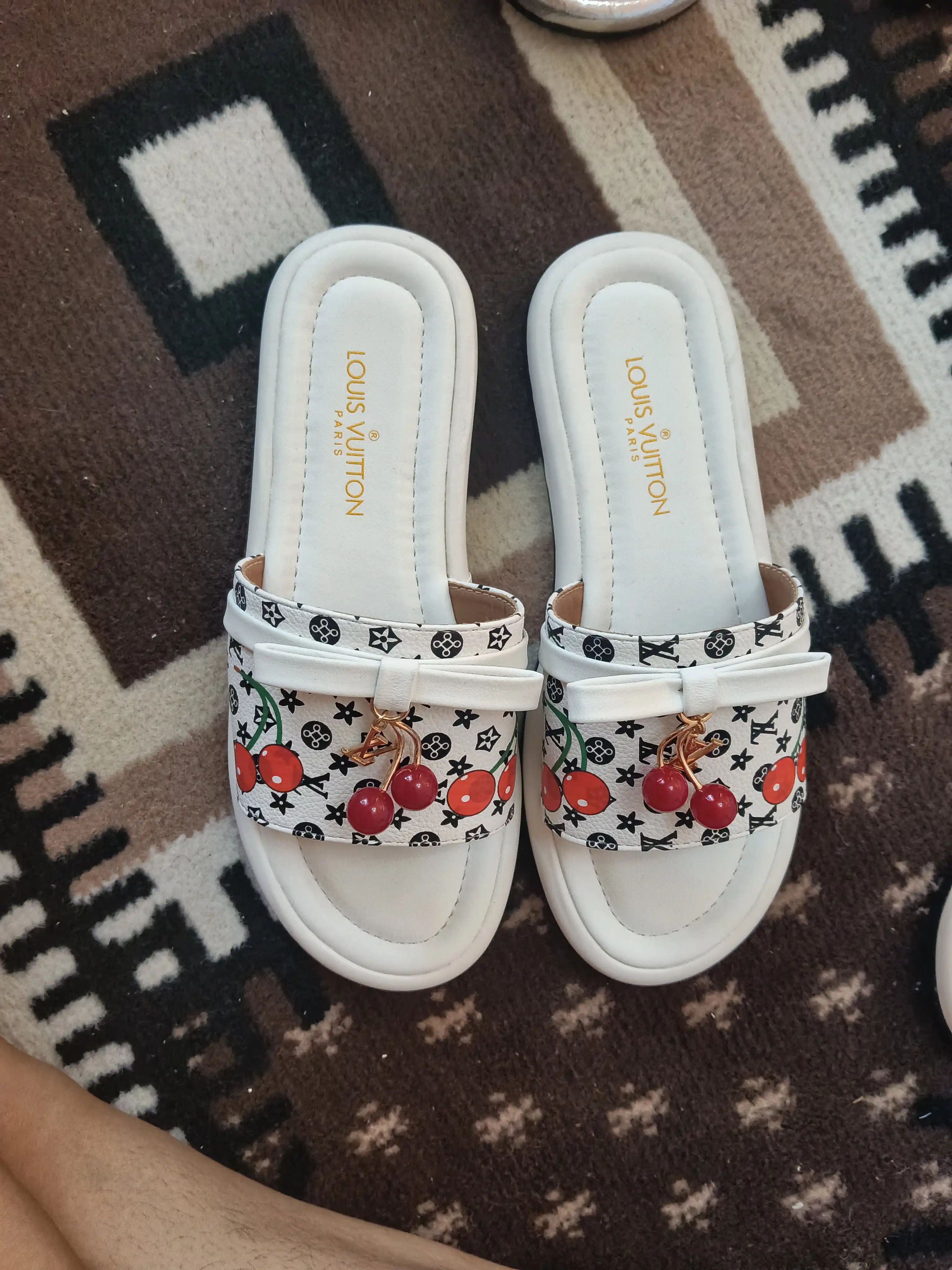 Ayollar shippagi, ayollar tapochkasi, slansi,olchali shippak,ayollar oyoq kiyimi,