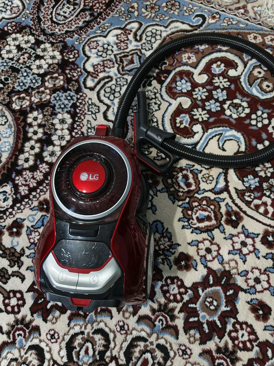 Пылесос LG PowerPro, 3600W, без мешка, 4 л, HEPA фильтр