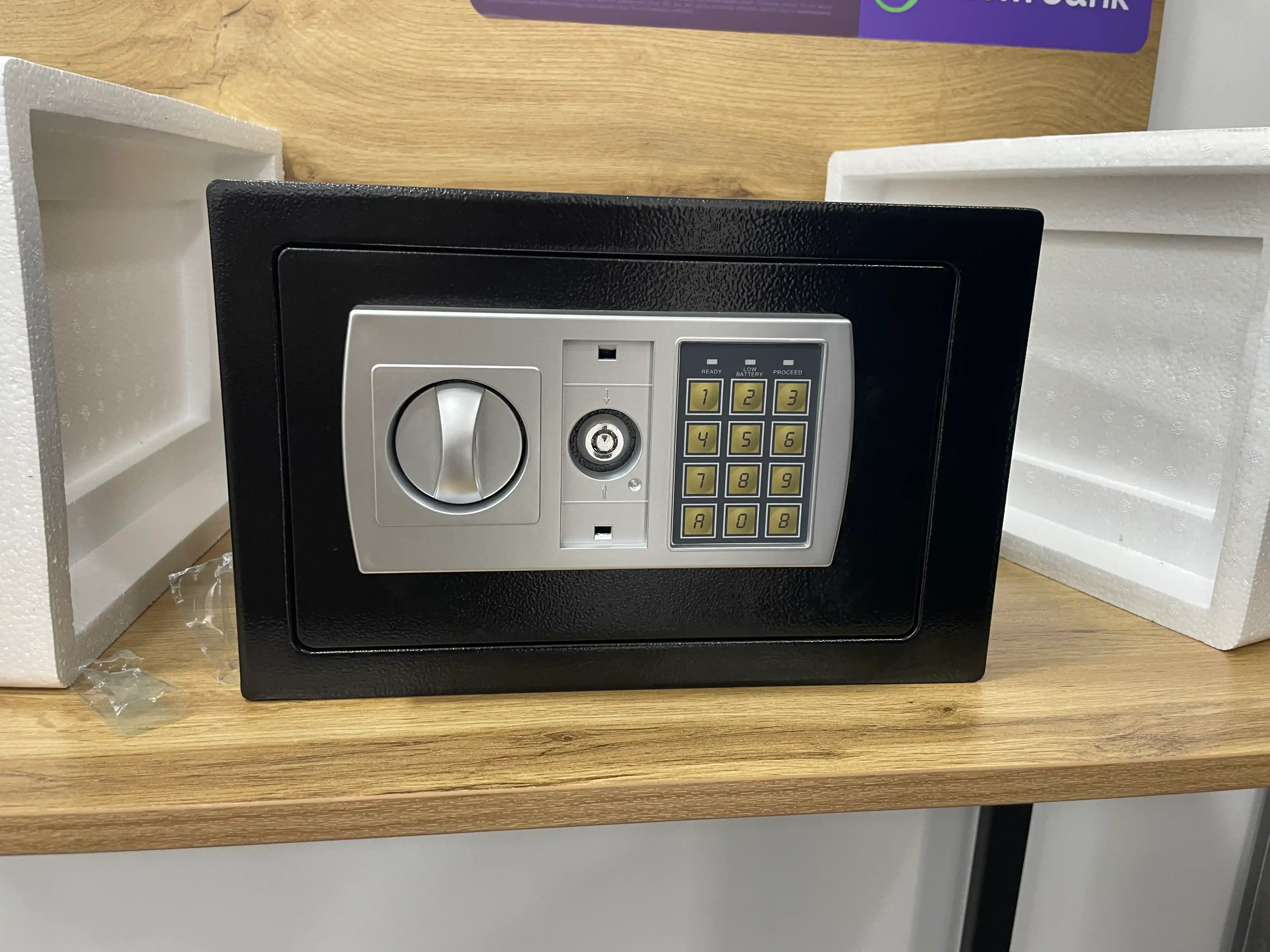 Elektron kod va kalitli seyf, 31x20x20 sm, metall, uy va ofis uchun