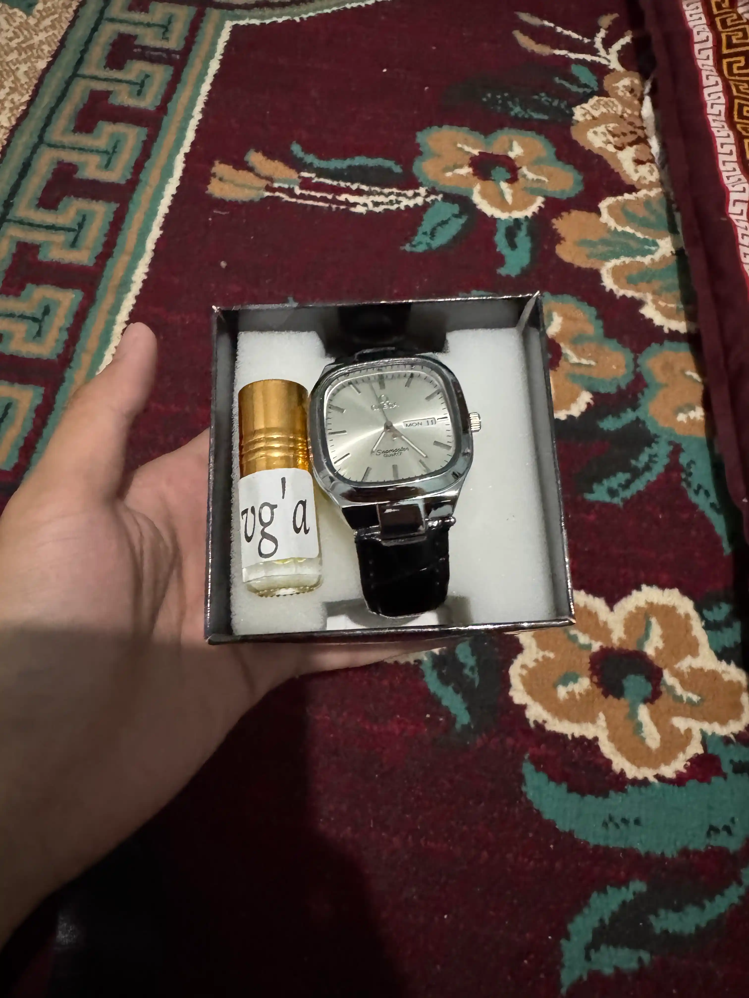 Omega erkaklar qo‘l soati
