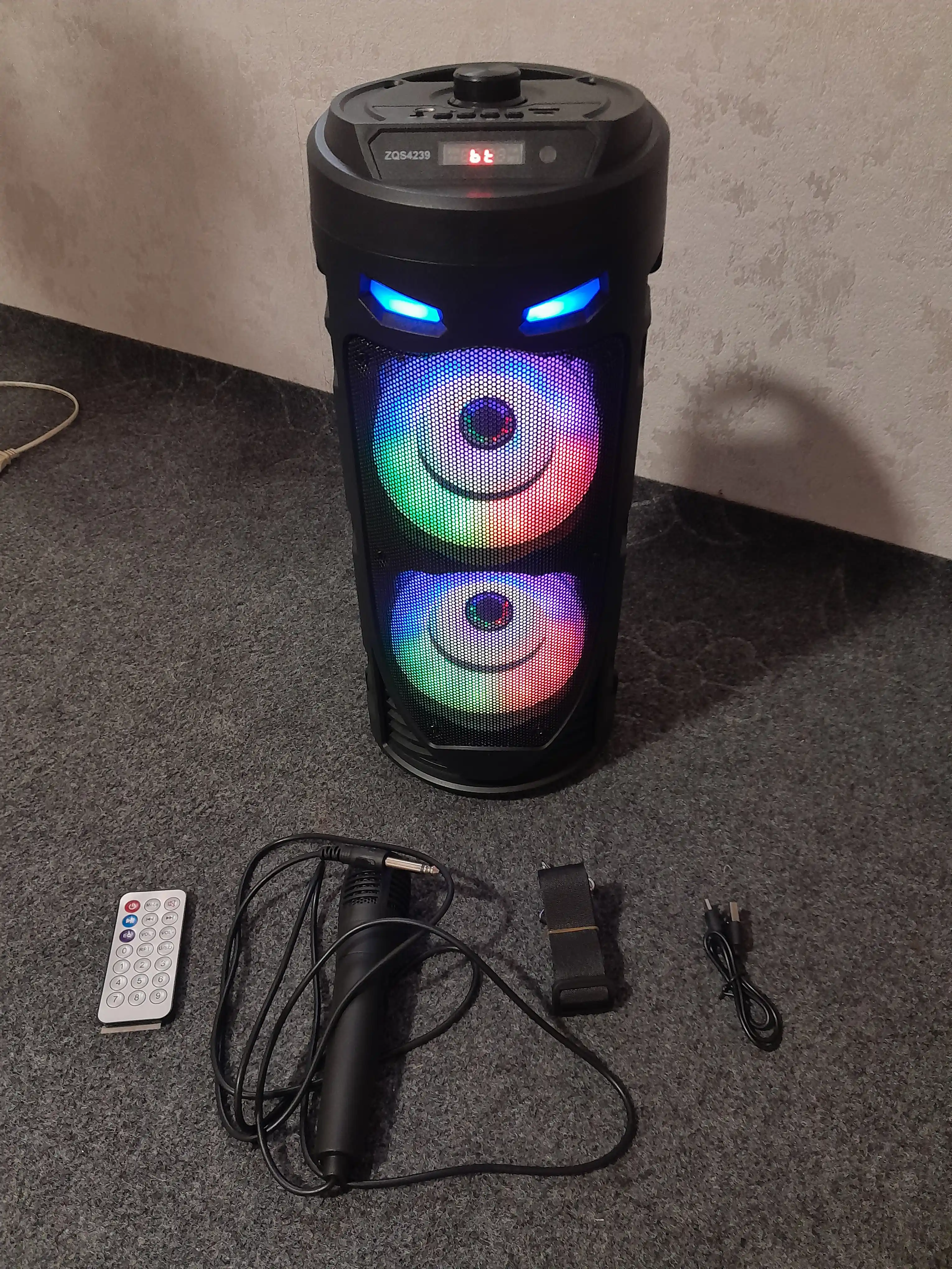 Katta simsiz Bluetooth karnay, karaoke, RGB yoritgichli, mikrofon va pultli