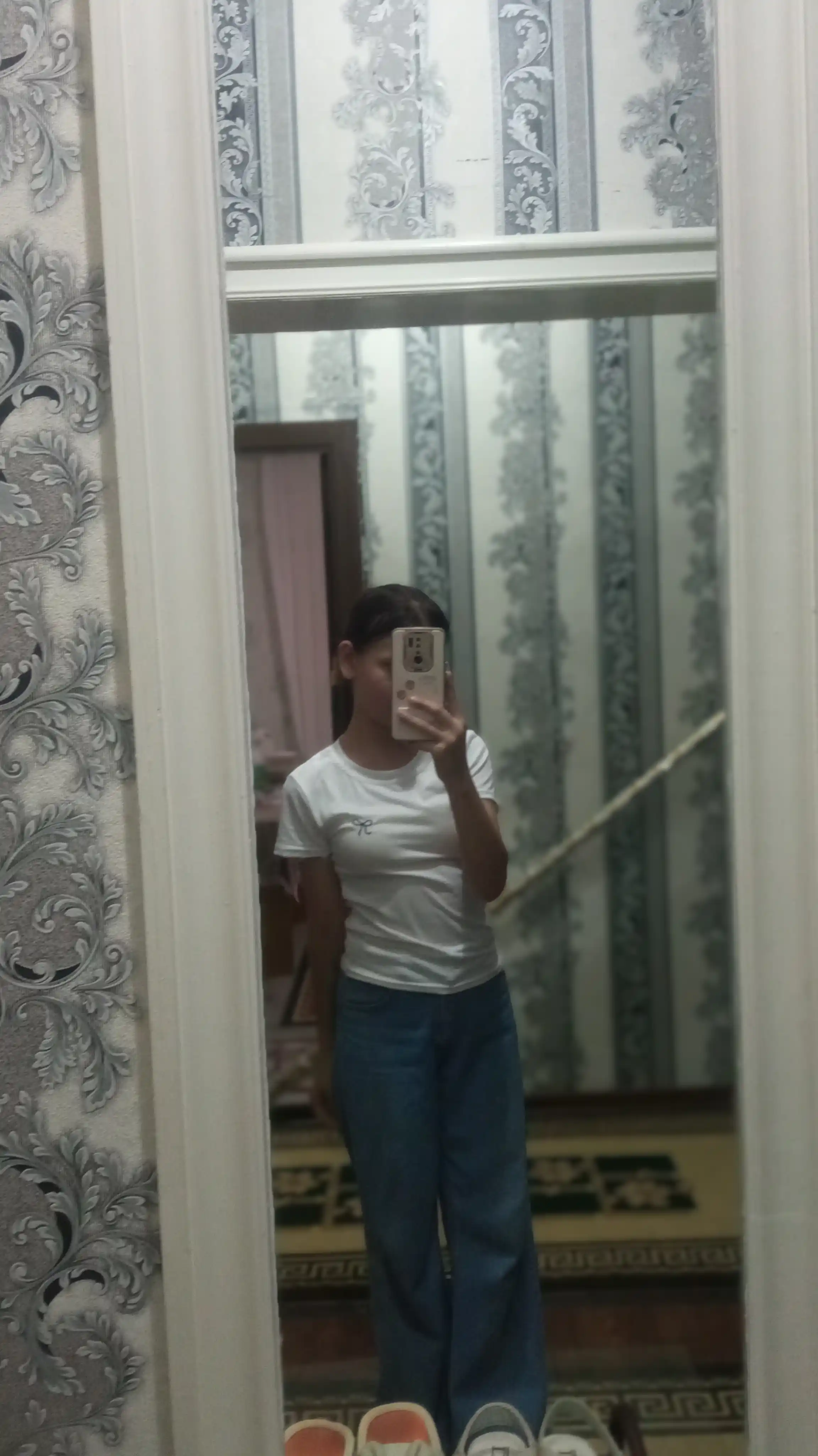Futbolkalar ayollar uchun, maktab uchun