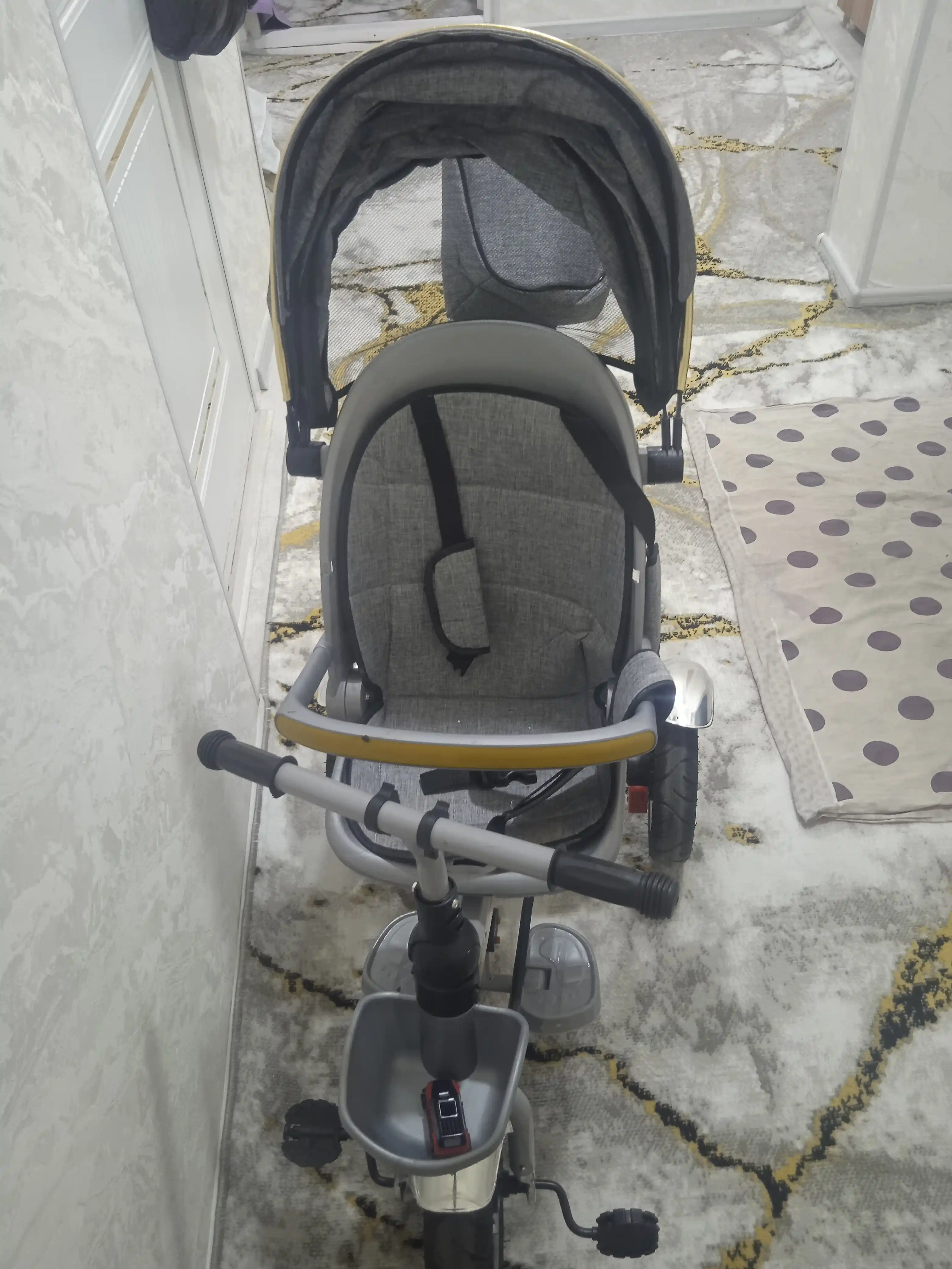 Bolalar velosipedi, uch g'ildirakli velosiped, uch g'ildirakli aravacha, savat bilan