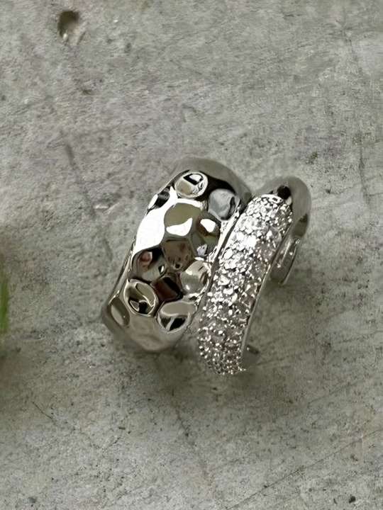 Серьги каффы, ассиметричные серьги