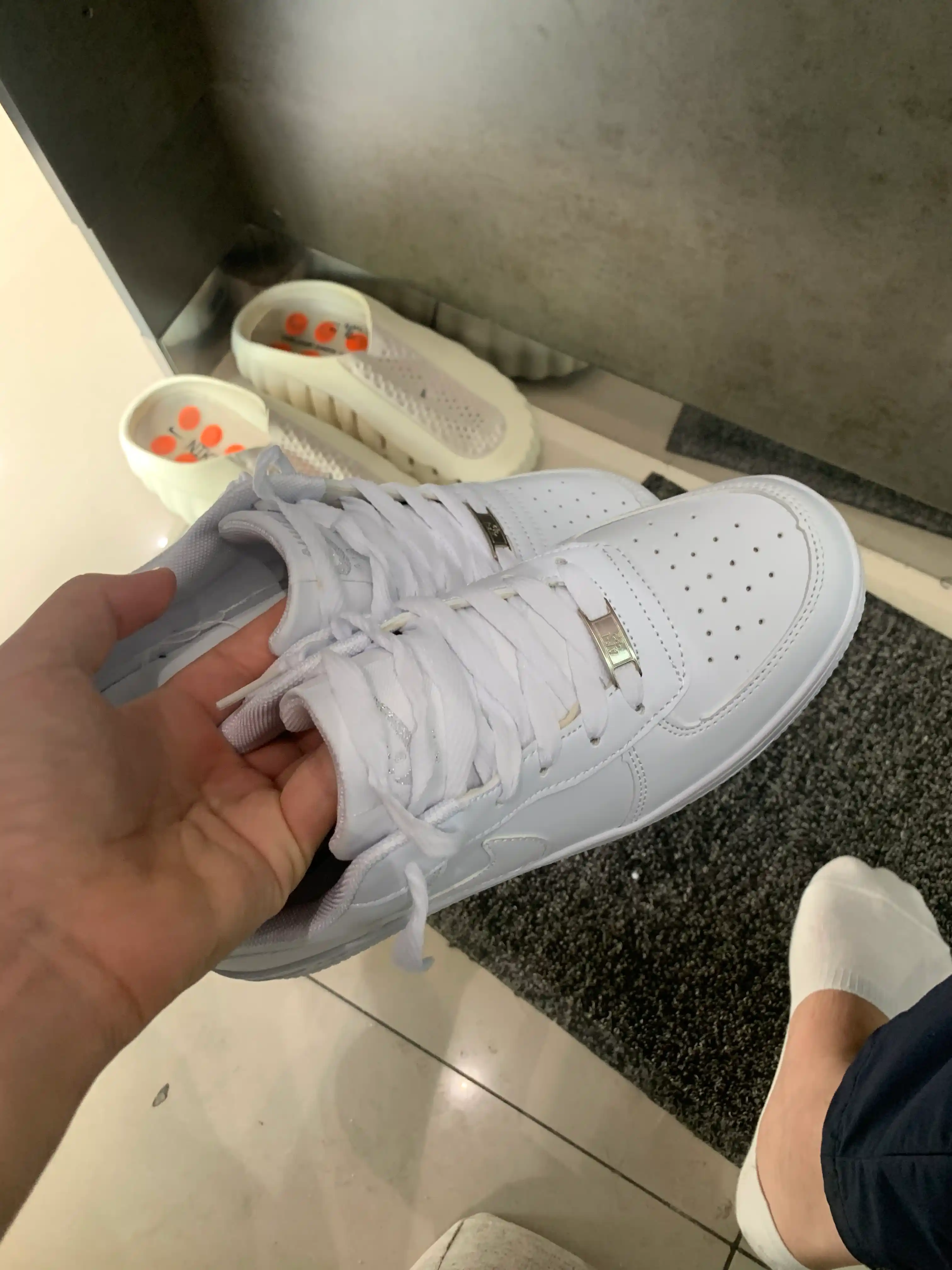 Erkaklar, ayollar va o‘smirlar uchun sport krossovkalari Air Force 1, o'lchami 36-44