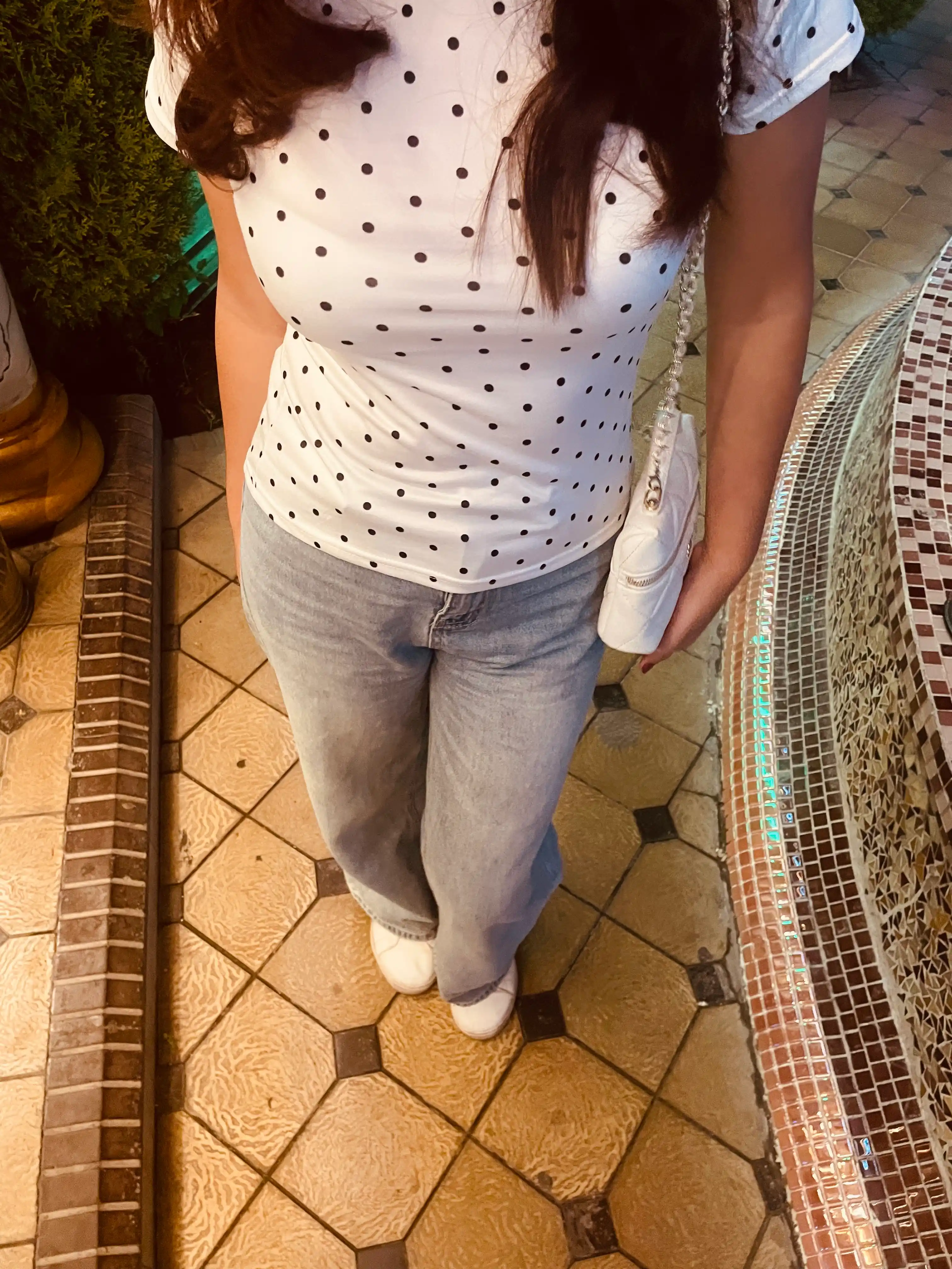 Ayollar uchun polka nuqtali, o‘rnatilgan futbolka, qora, oq va kulrang, o‘lchamlari M-XXL