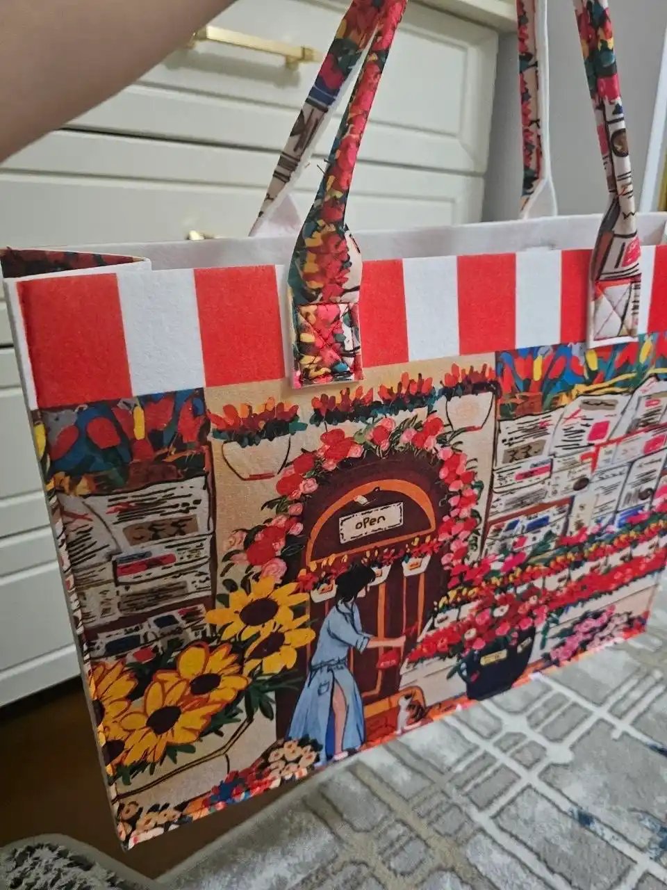 Katta hajmli shopper sumka ayollar uchun – qulay va zamonaviy