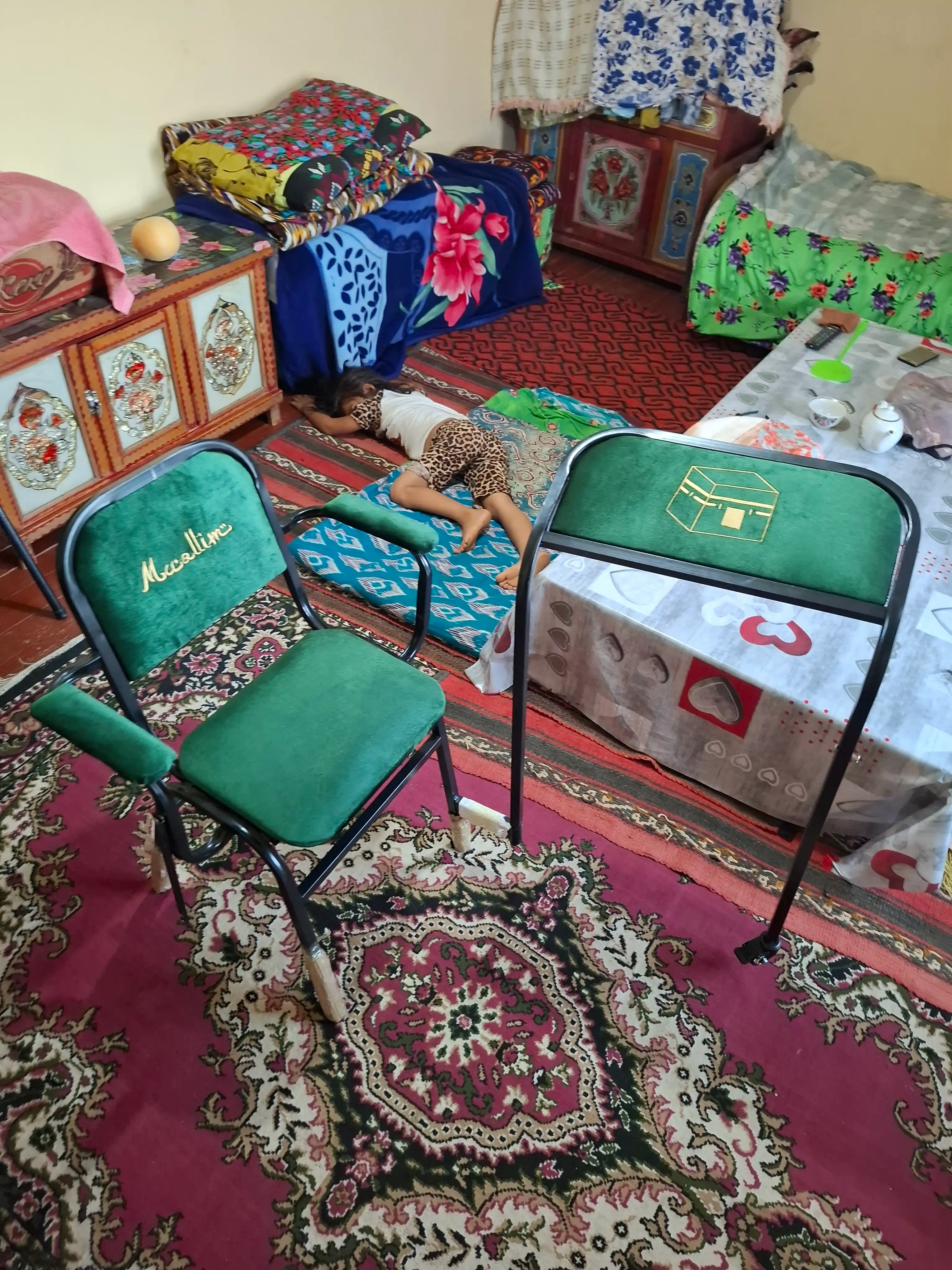 Namoz o‘qish uchun qulay stul Muallim, 170 kg gacha