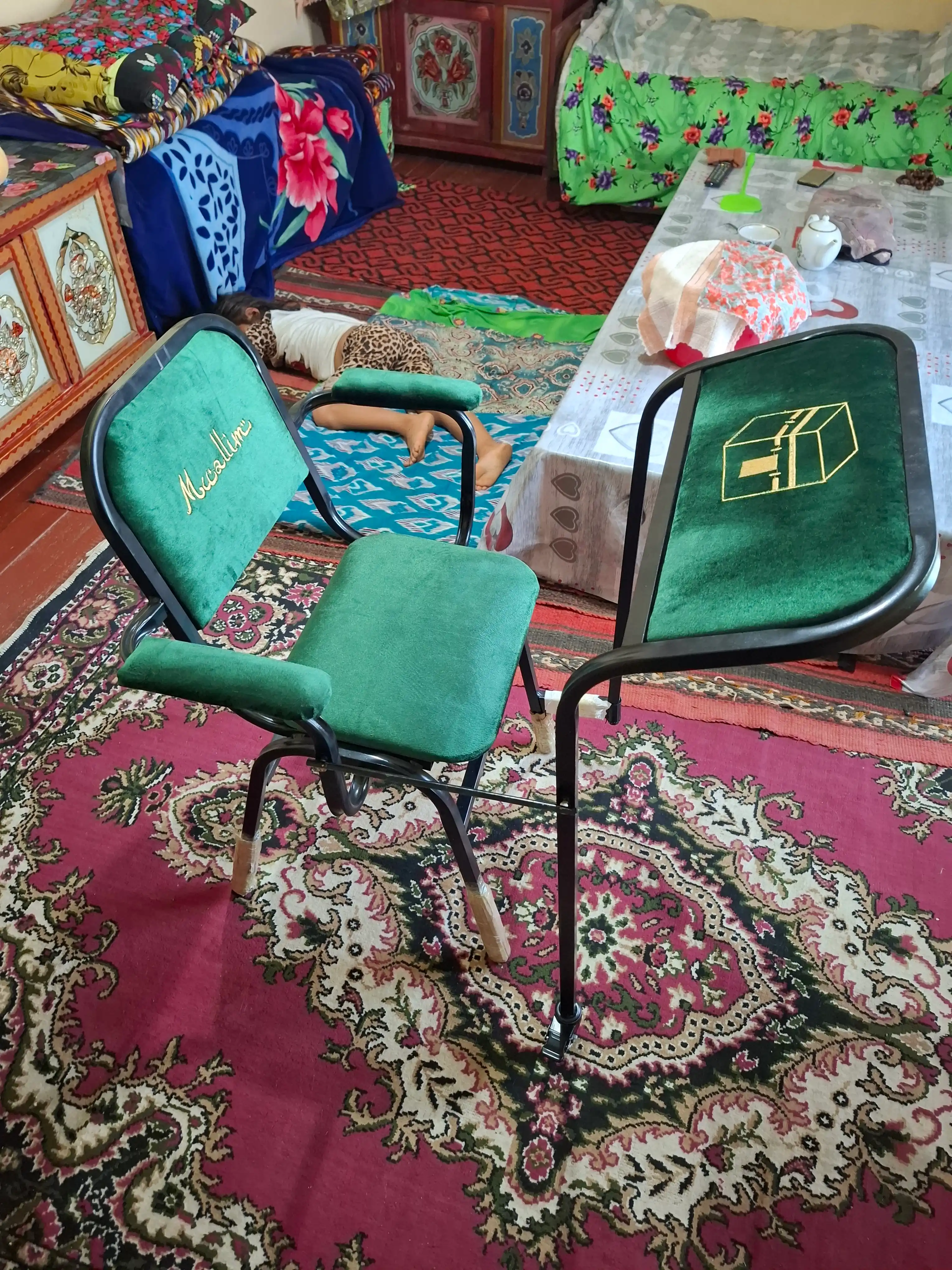 Namoz o‘qish uchun qulay stul Muallim, 170 kg gacha