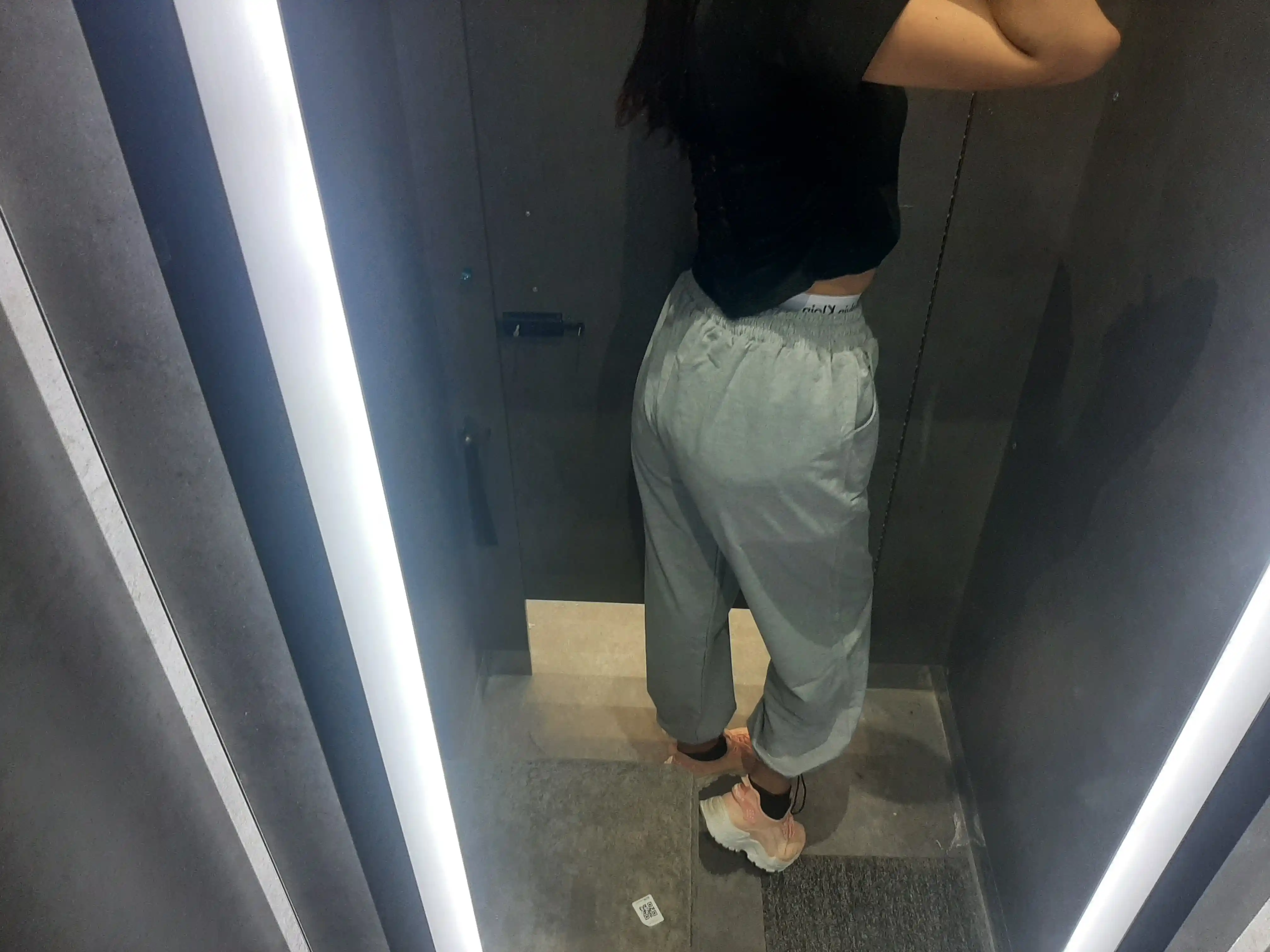 Ayollar va erkaklar sport shimlari, shalvar, triko, uniseks Calvin Klein, standart razmer