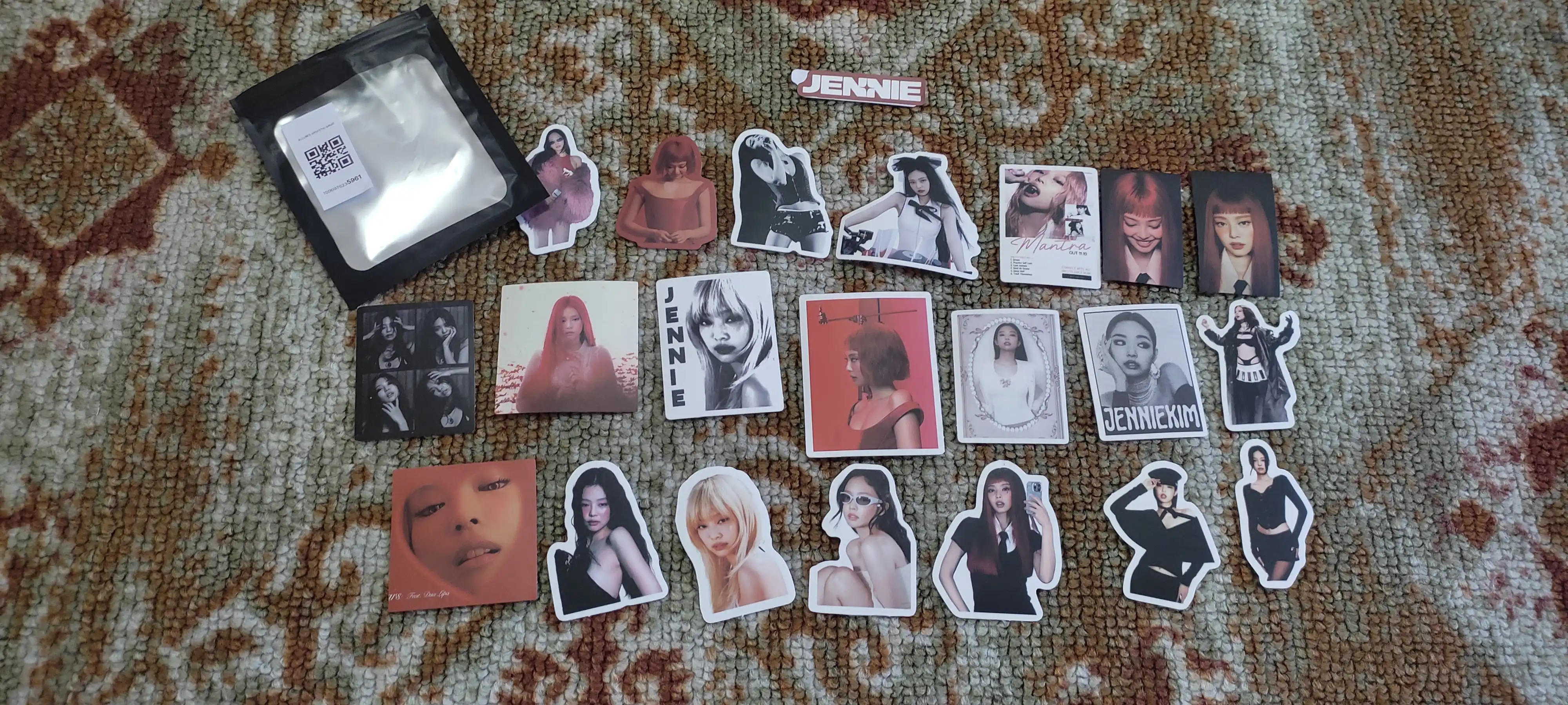K-pop stikerlari to'plami BTS BlackPink Stray Kids Cortis