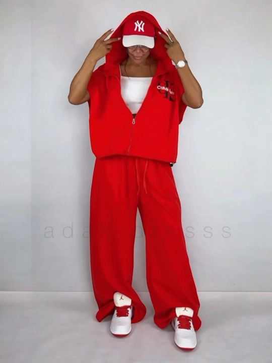 Ayollar uchun Dvoyka XB kapyushonli sport kostyumi, standart oversize 44–50